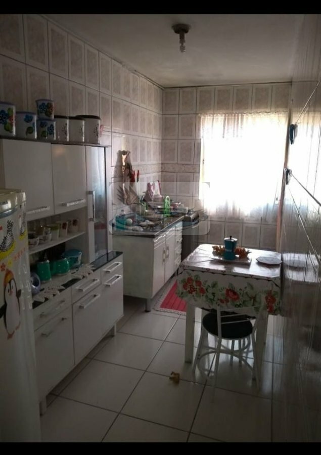 Casa à venda com 3 quartos, 250m² - Foto 8