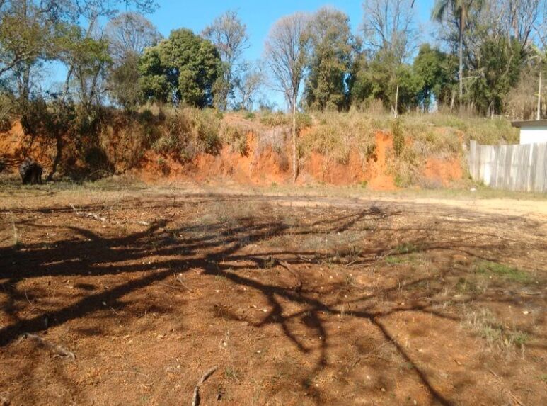 Loteamento e Condomínio - Foto 4