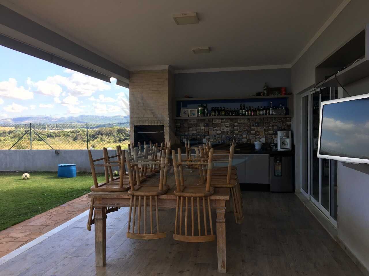 Casa à venda com 3 quartos, 239m² - Foto 11
