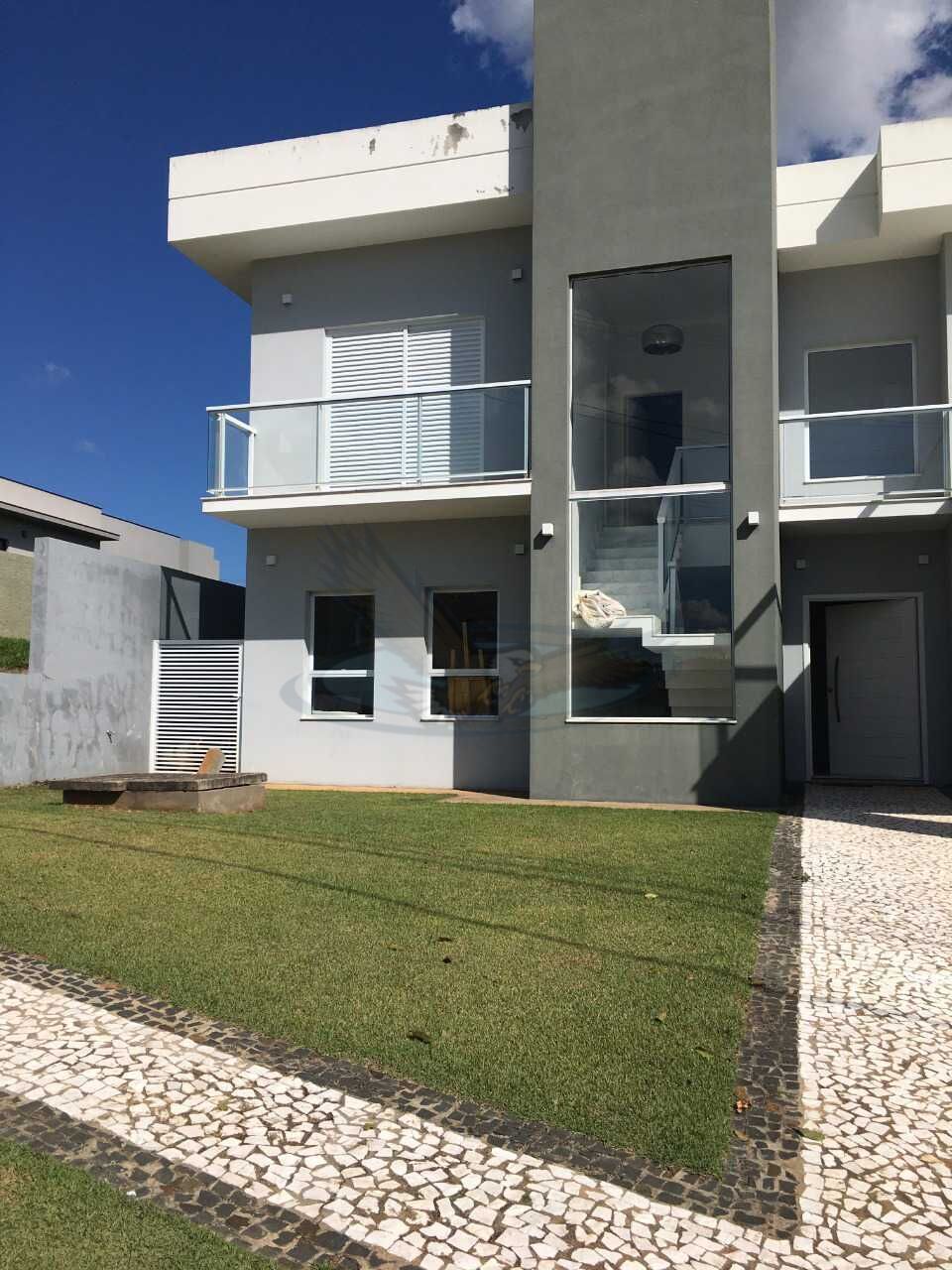 Casa à venda com 3 quartos, 239m² - Foto 3