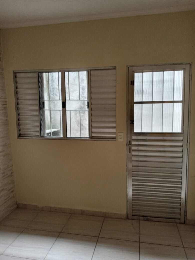 Casa à venda com 2 quartos, 70m² - Foto 23