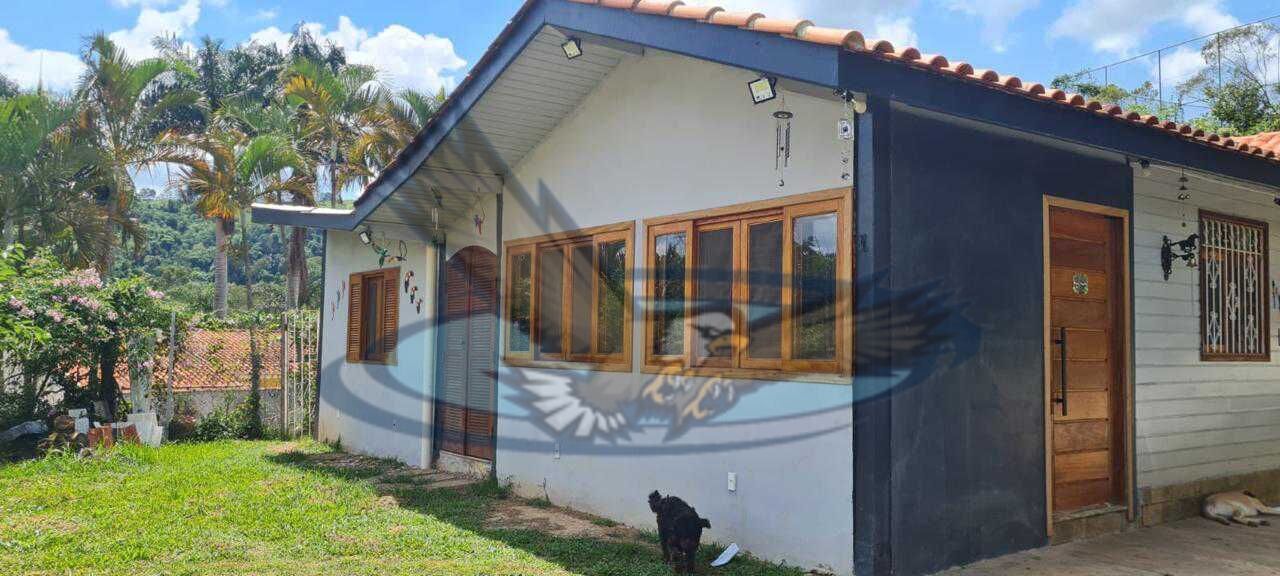 Fazenda à venda com 3 quartos, 1002m² - Foto 1