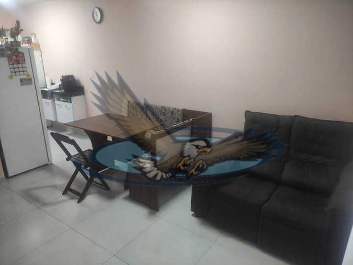 Casa à venda com 2 quartos, 45m² - Foto 2