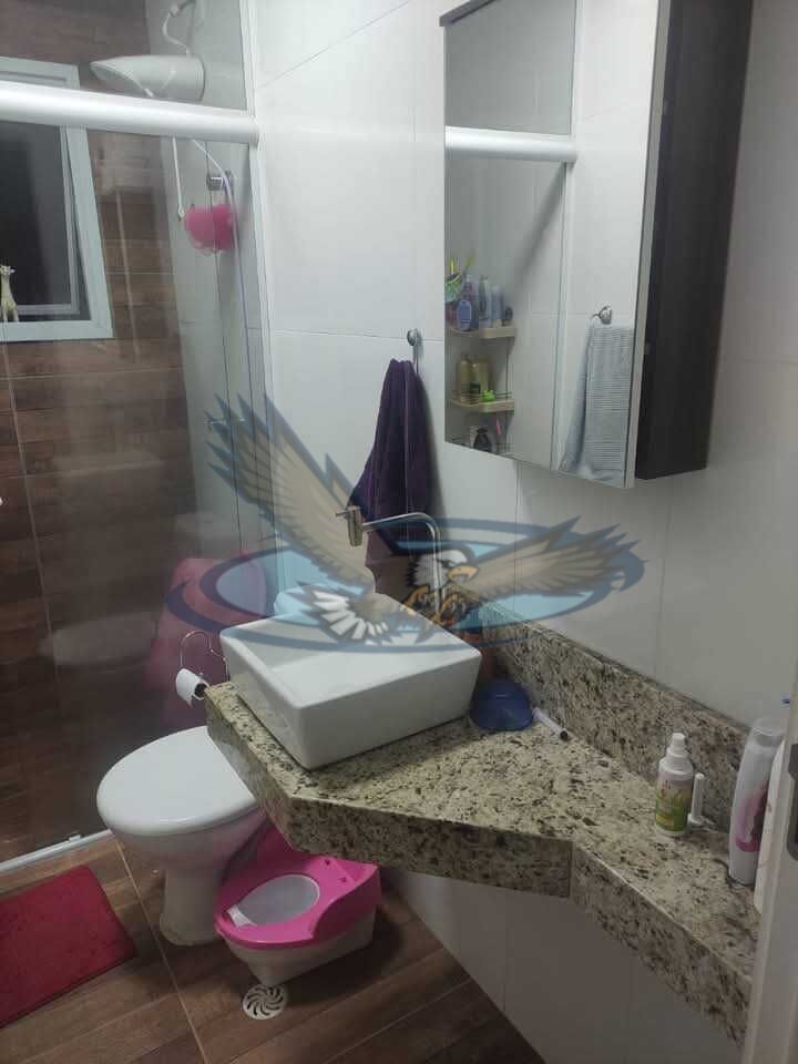 Casa à venda com 2 quartos, 45m² - Foto 9