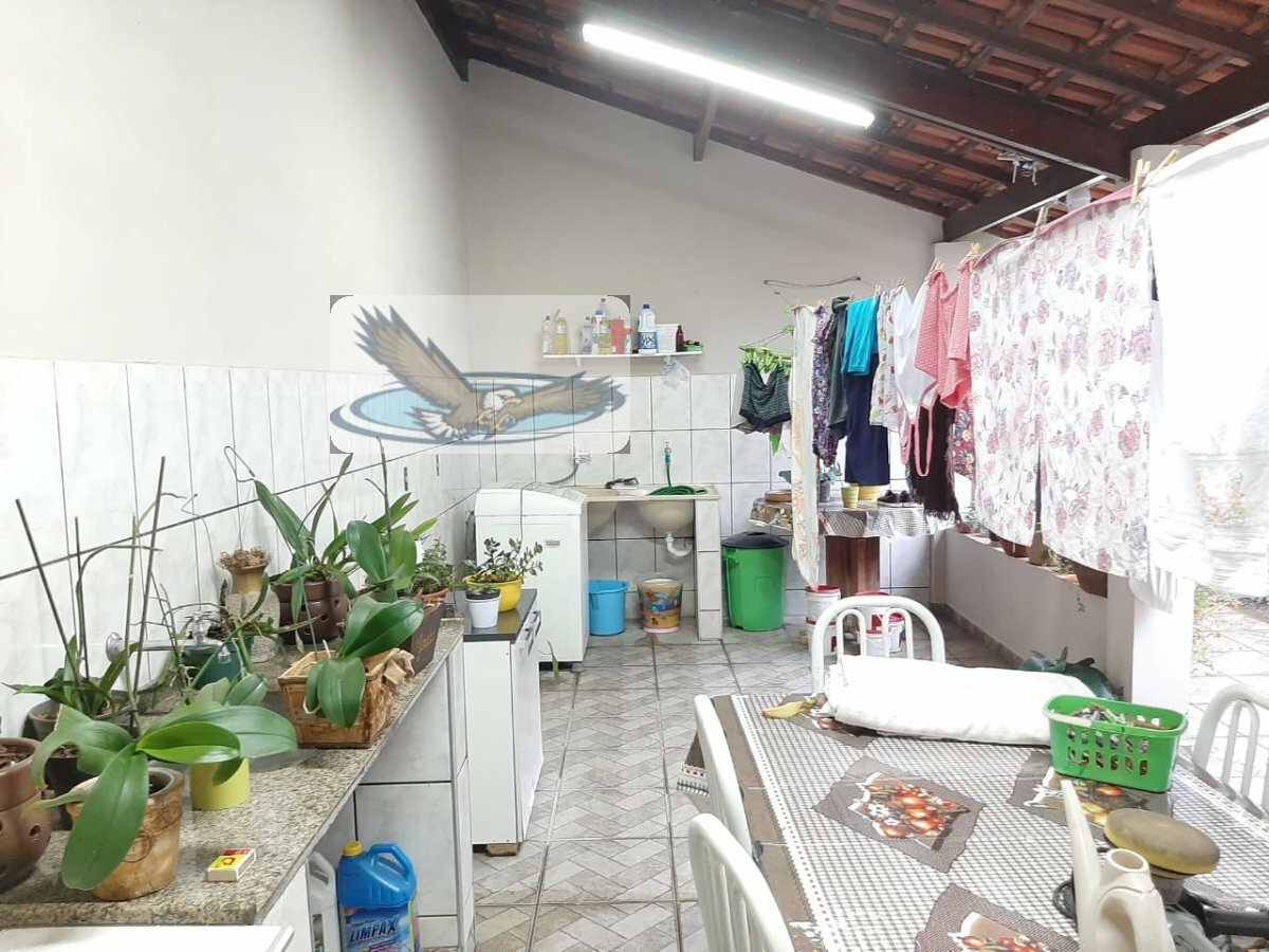 Casa à venda com 2 quartos, 103m² - Foto 5