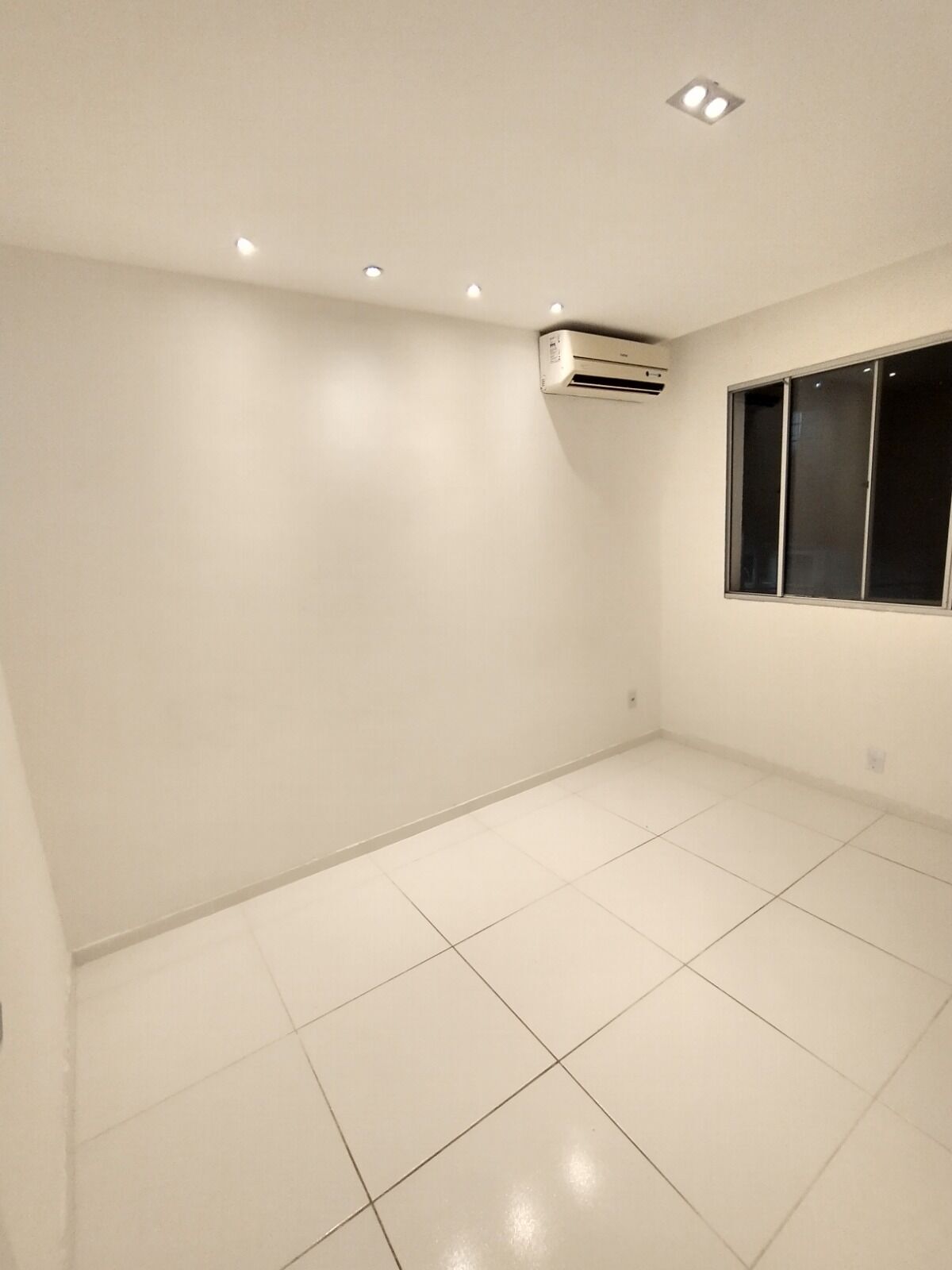 Apartamento à venda com 3 quartos, 60m² - Foto 3