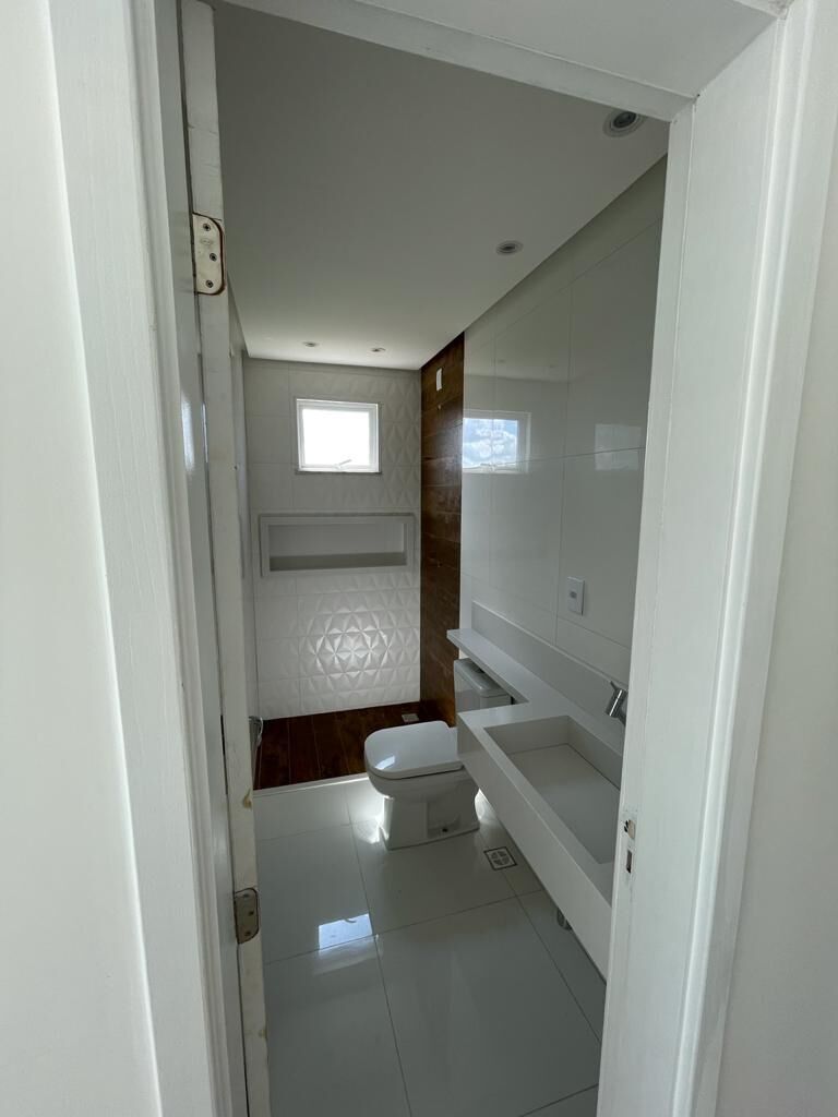 Casa à venda com 4 quartos, 180m² - Foto 11