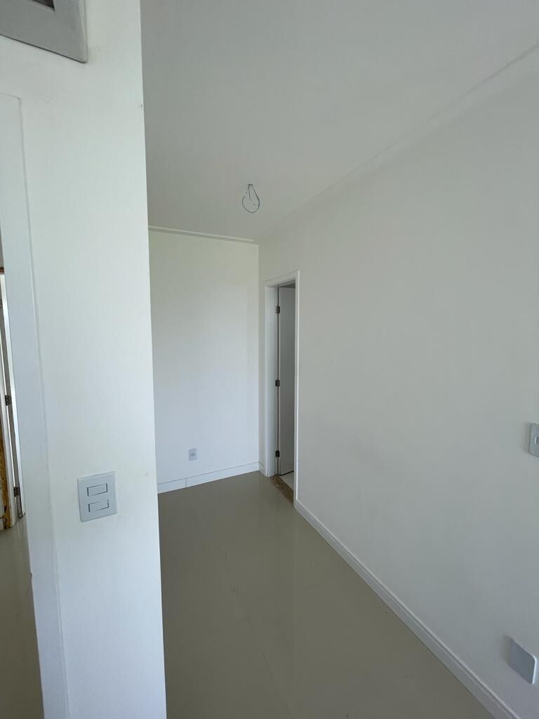 Casa à venda com 4 quartos, 180m² - Foto 16