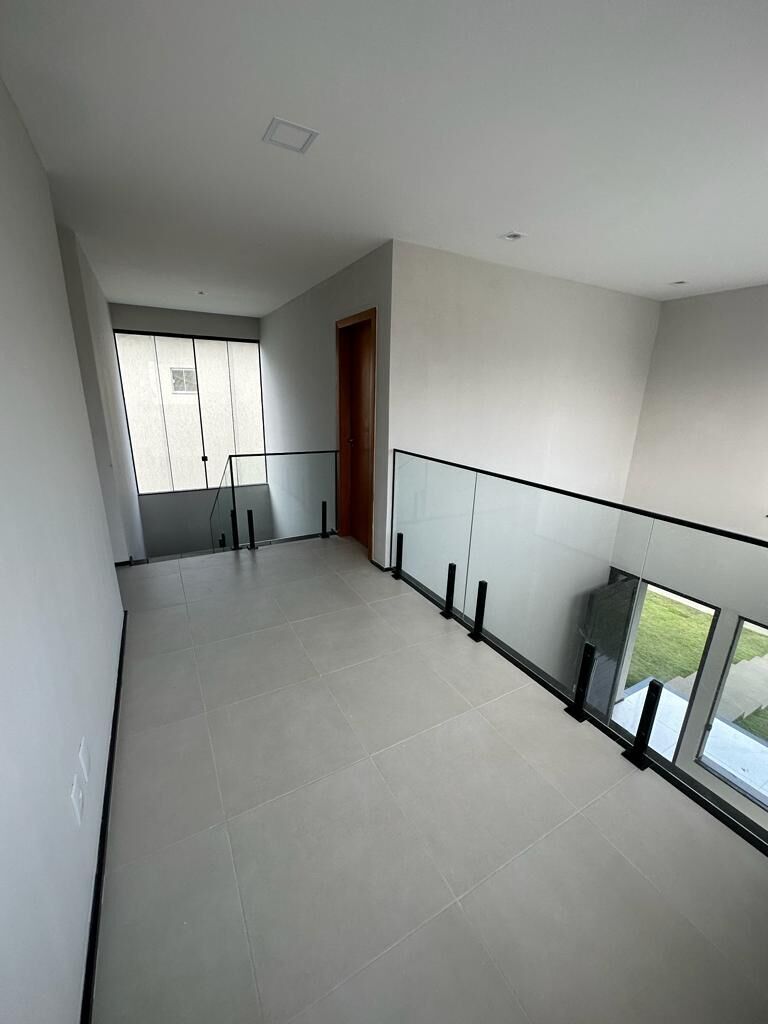 Casa à venda com 4 quartos, 270m² - Foto 11