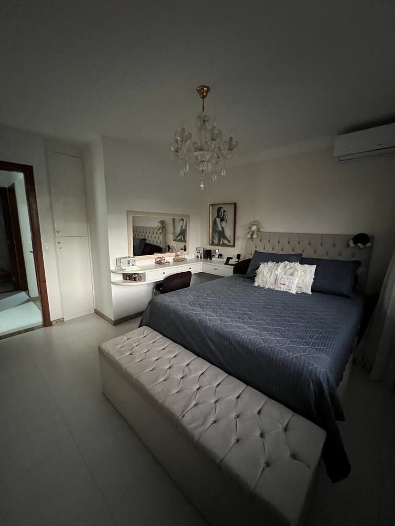 Casa de Condomínio à venda com 4 quartos, 270m² - Foto 12