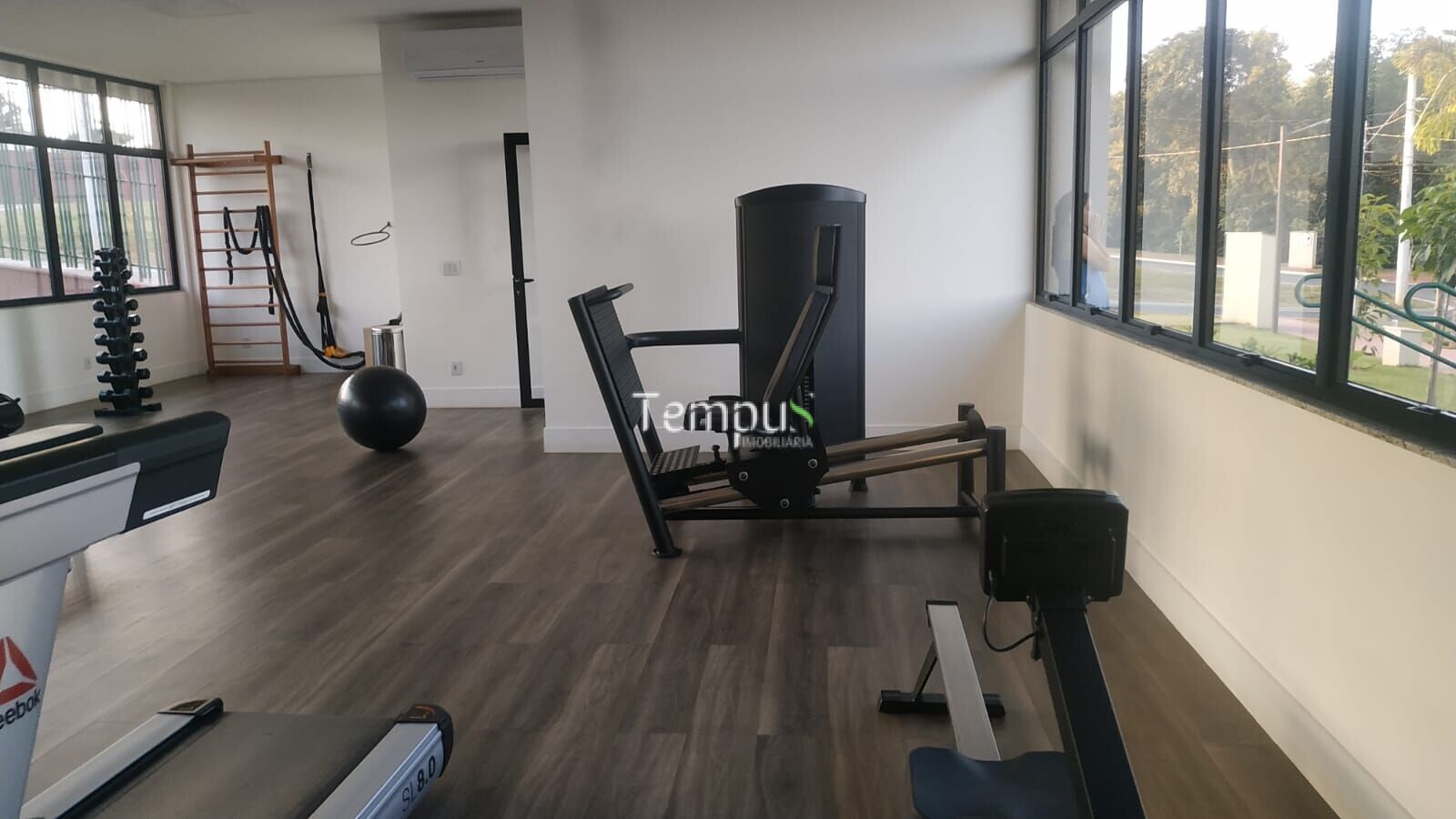 Casa à venda com 4 quartos, 300m² - Foto 70