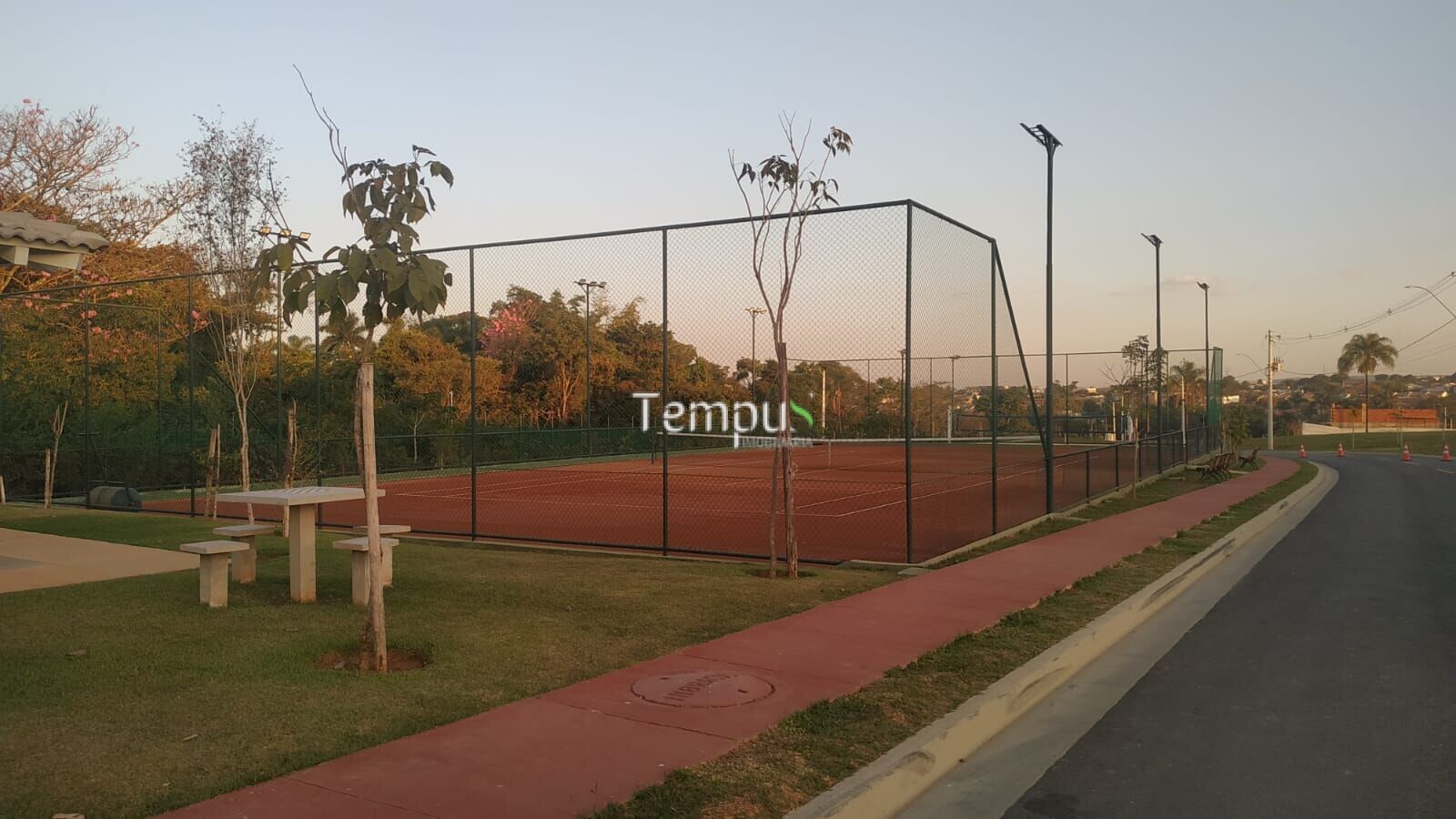 Casa à venda com 4 quartos, 300m² - Foto 61