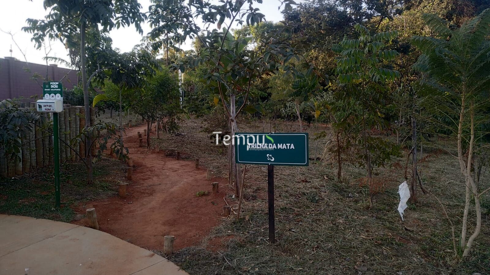Casa à venda com 4 quartos, 300m² - Foto 72