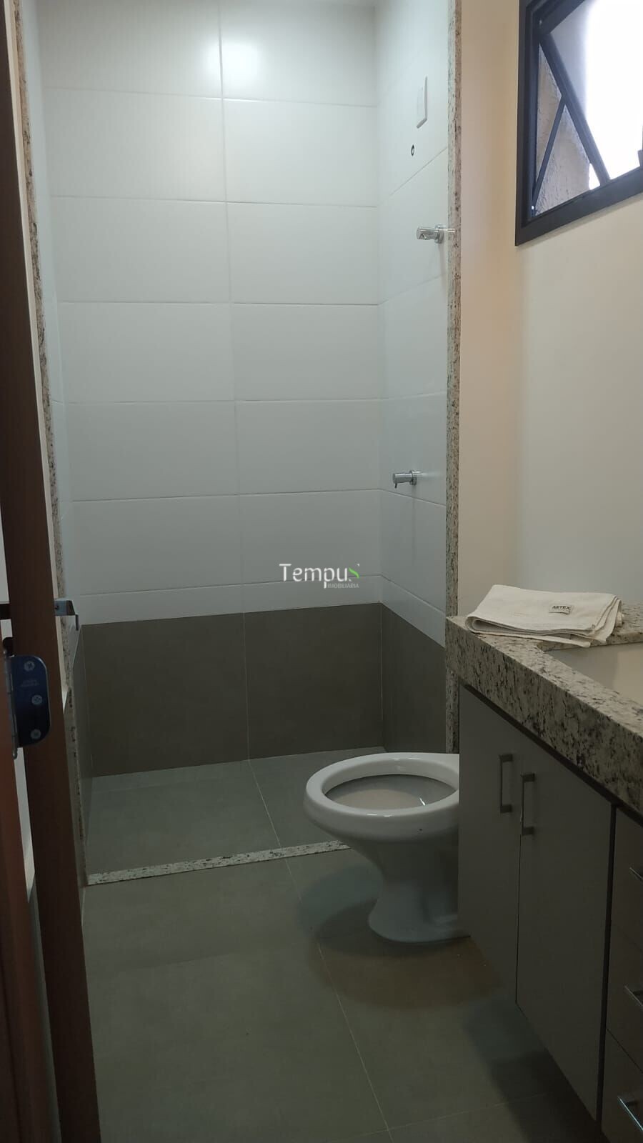 Casa à venda com 4 quartos, 300m² - Foto 49