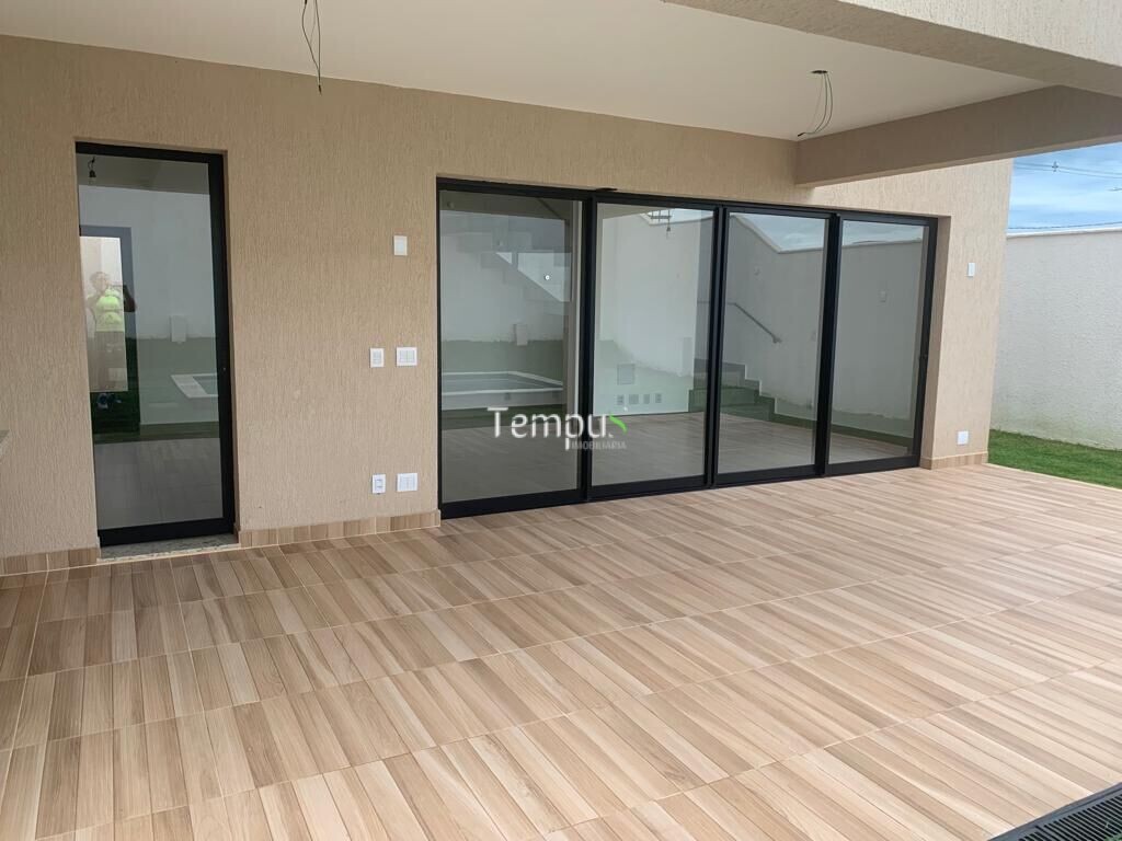 Casa à venda com 4 quartos, 300m² - Foto 41