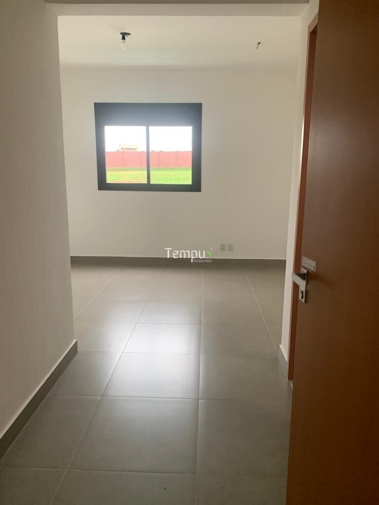 Casa à venda com 4 quartos, 300m² - Foto 42