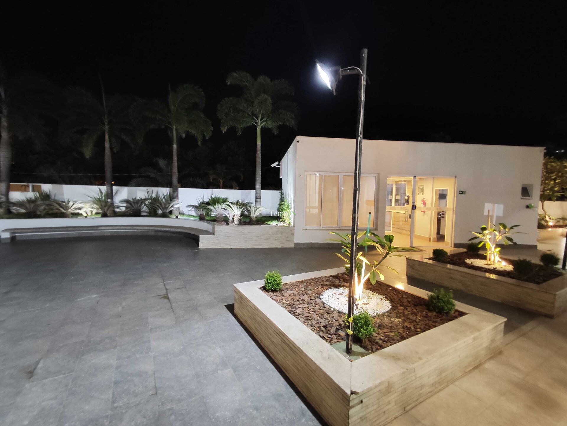 Apartamento à venda com 2 quartos, 69m² - Foto 40