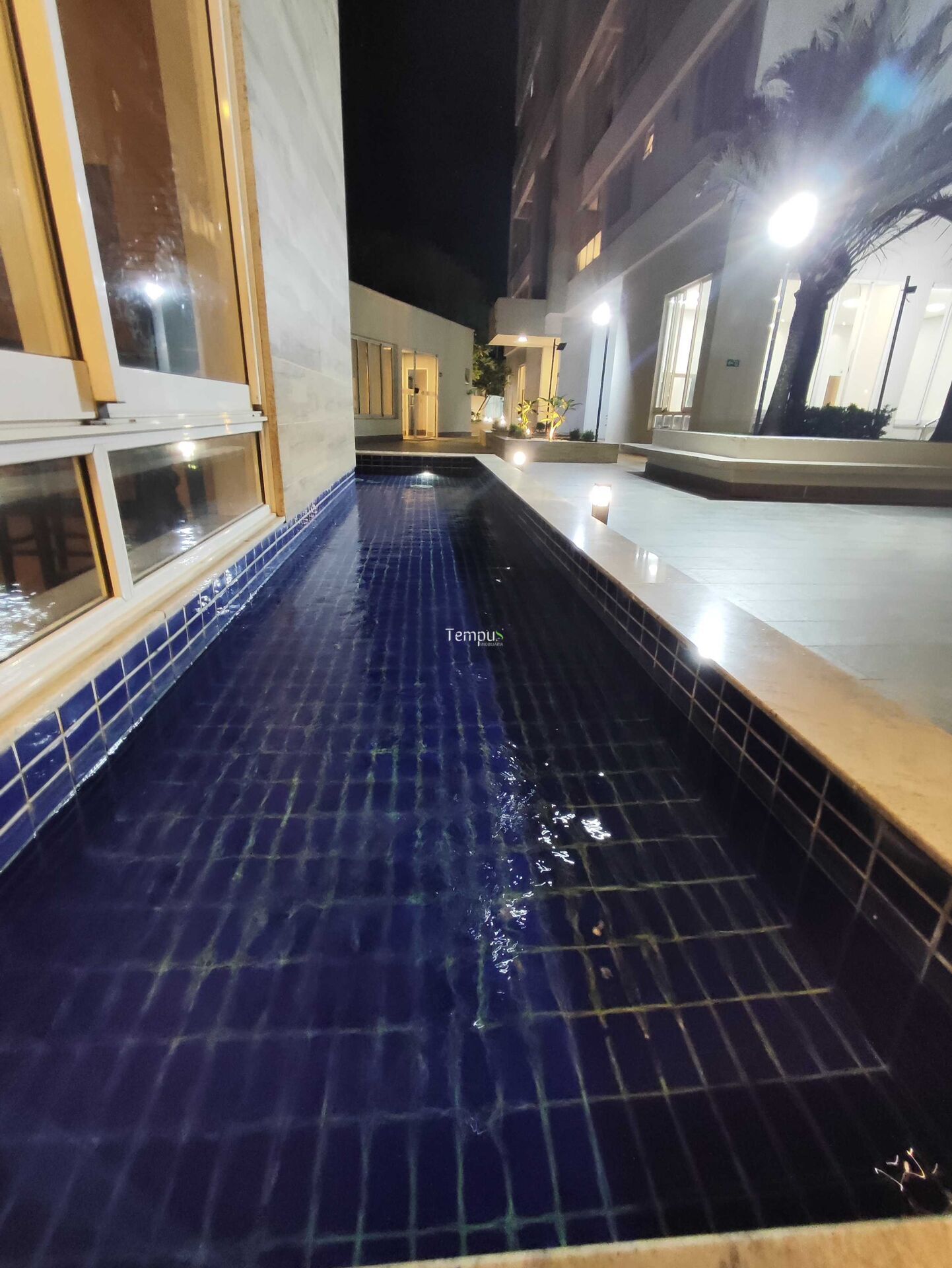 Apartamento à venda com 2 quartos, 69m² - Foto 42