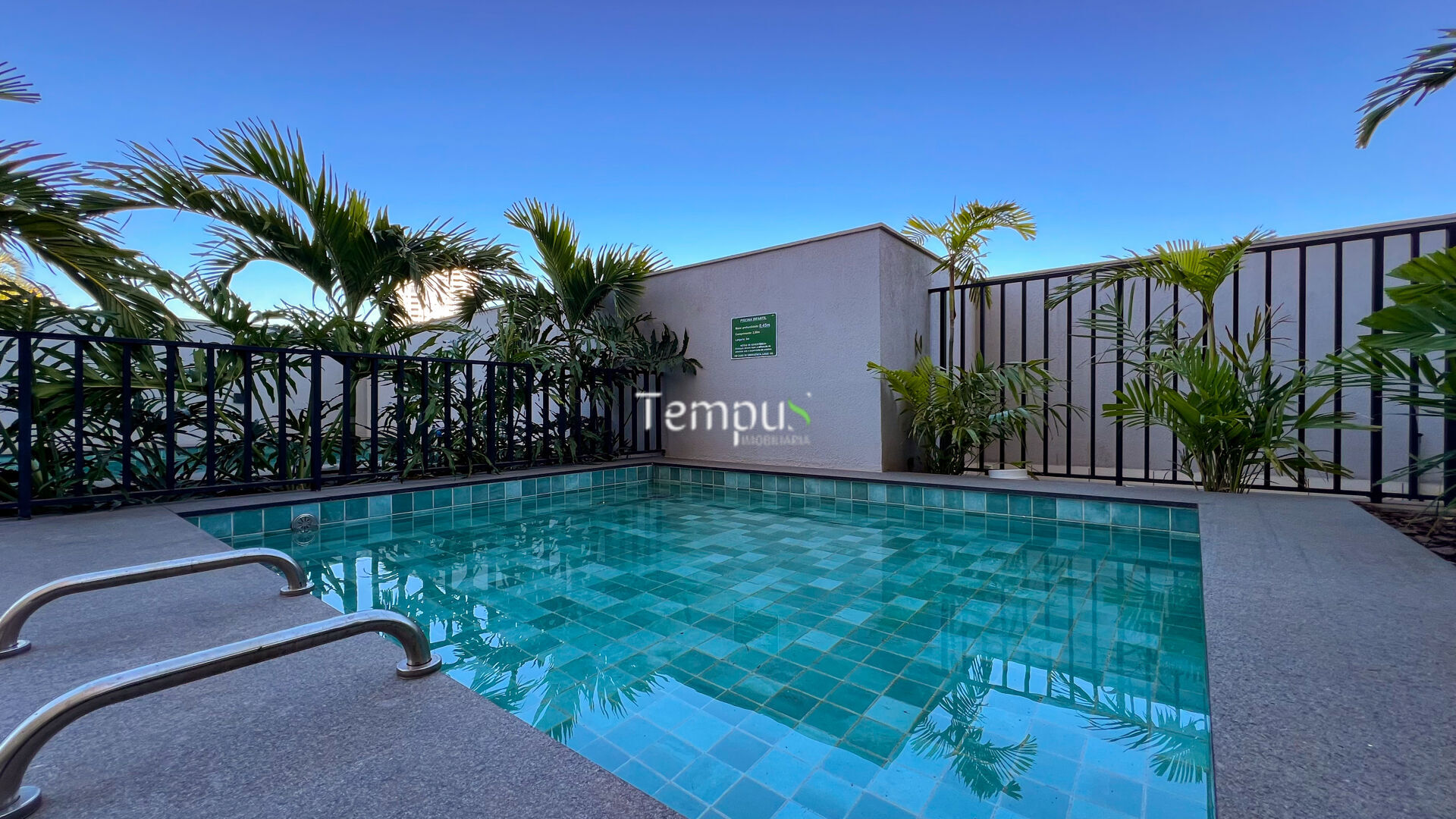 Apartamento à venda com 2 quartos, 62m² - Foto 56