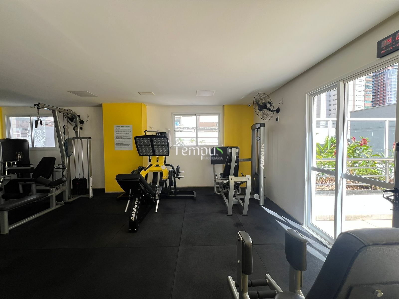 Apartamento à venda com 3 quartos, 150m² - Foto 33