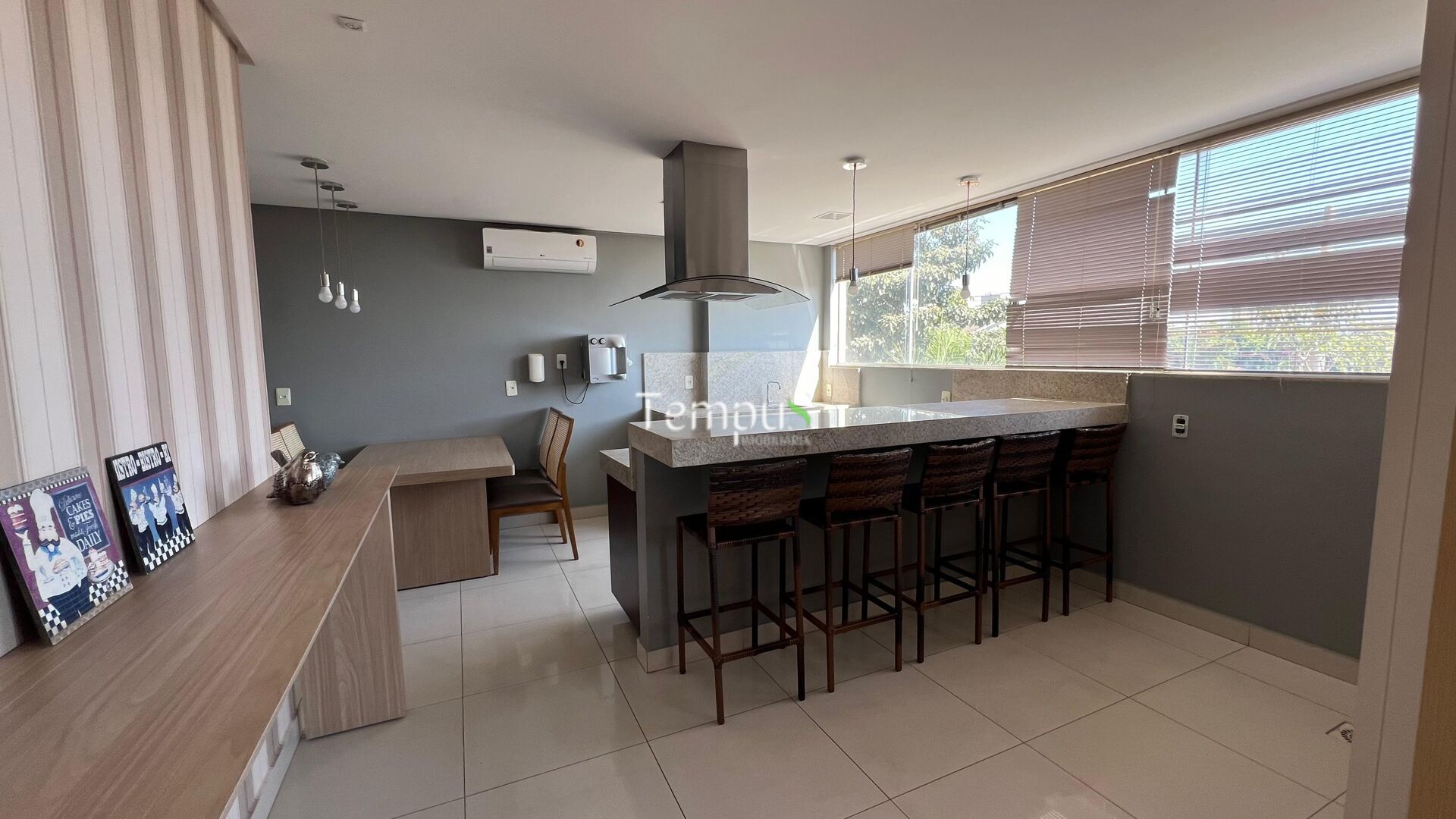 Apartamento à venda com 2 quartos, 57m² - Foto 25