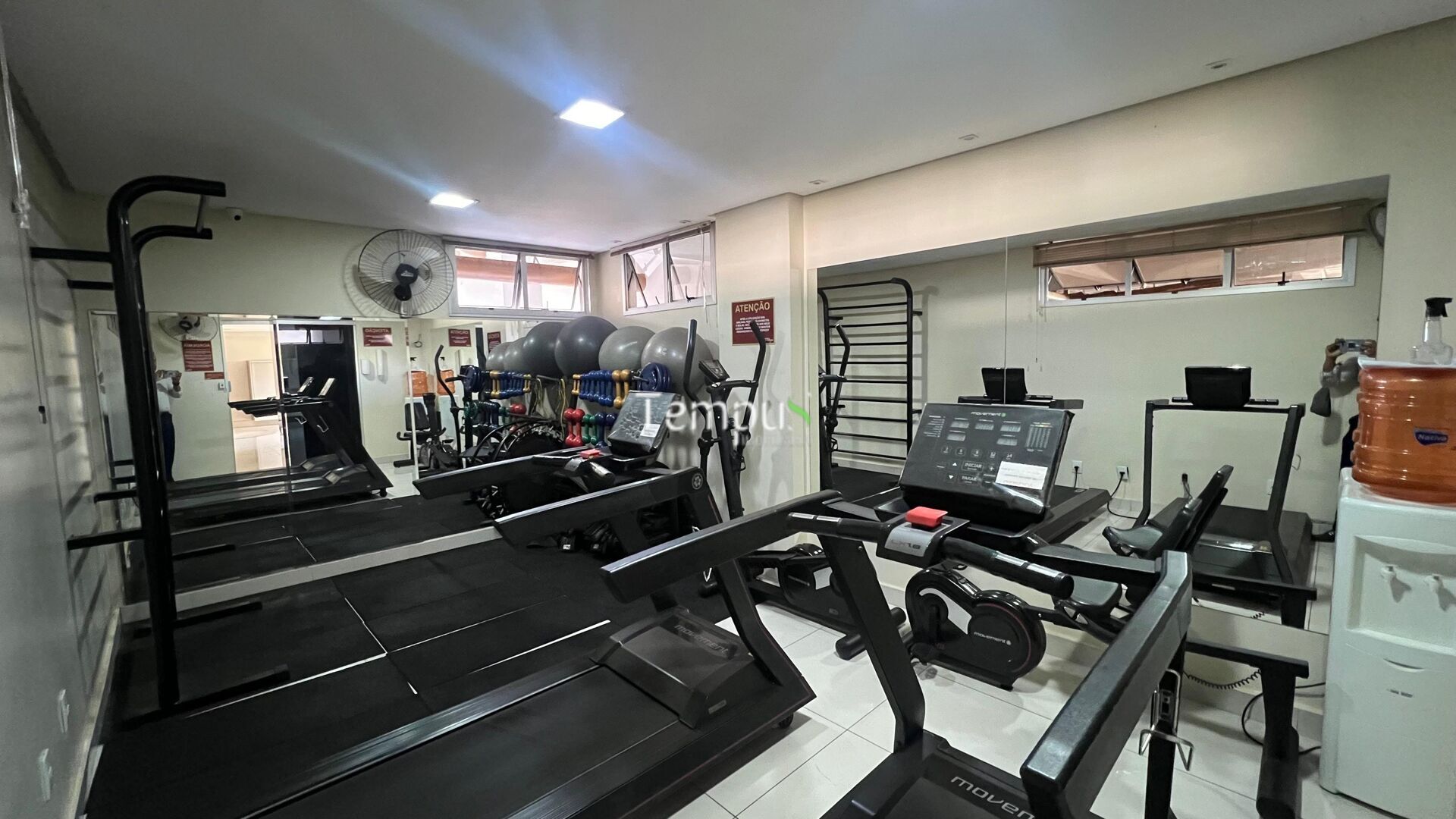 Apartamento à venda com 2 quartos, 57m² - Foto 23