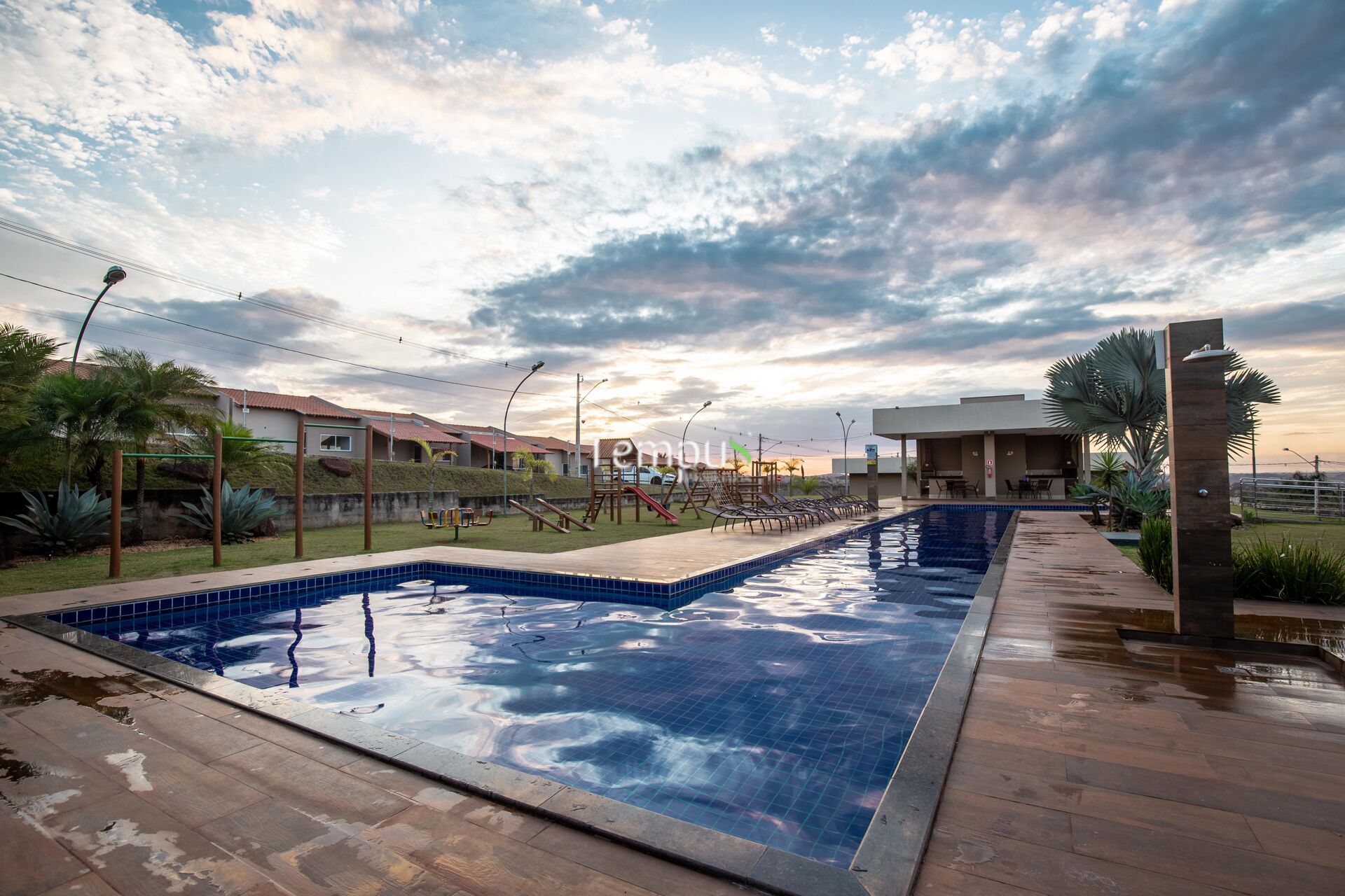 Casa à venda com 2 quartos, 57m² - Foto 37