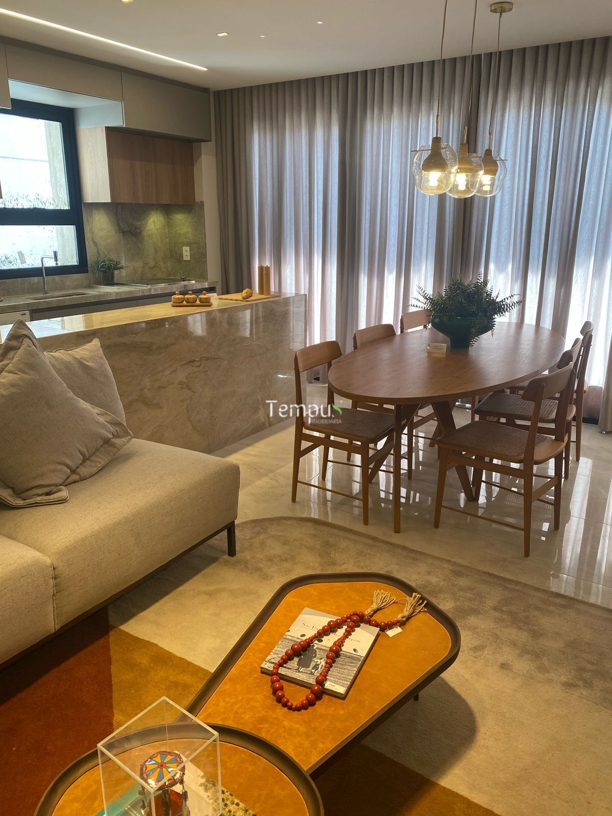 Apartamento à venda com 3 quartos, 135m² - Foto 4