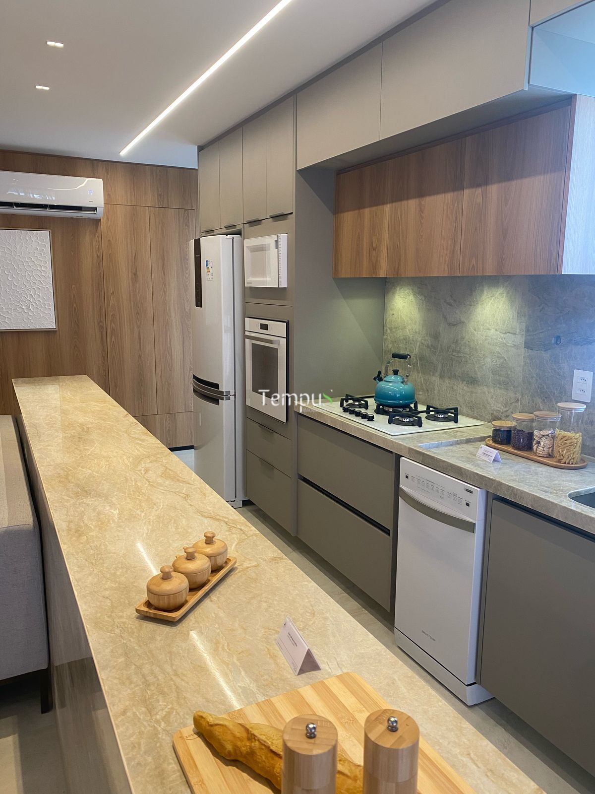Apartamento à venda com 3 quartos, 135m² - Foto 9
