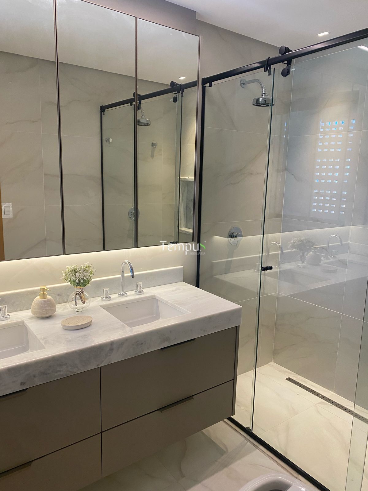 Apartamento à venda com 3 quartos, 135m² - Foto 27