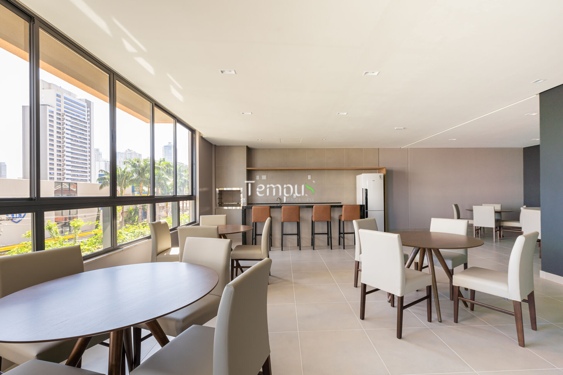 Apartamento à venda com 2 quartos, 65m² - Foto 10