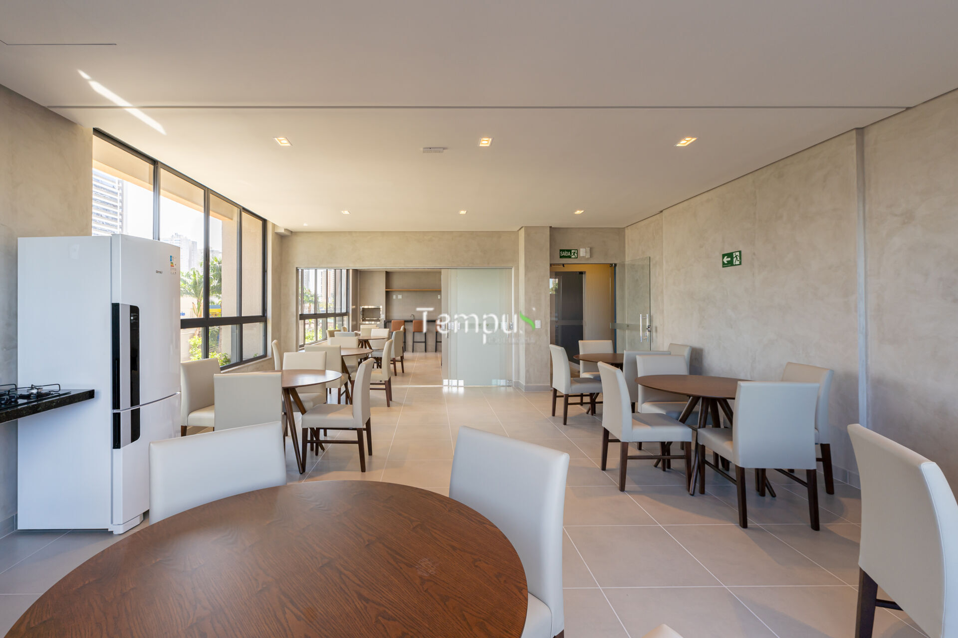 Apartamento à venda com 2 quartos, 65m² - Foto 11