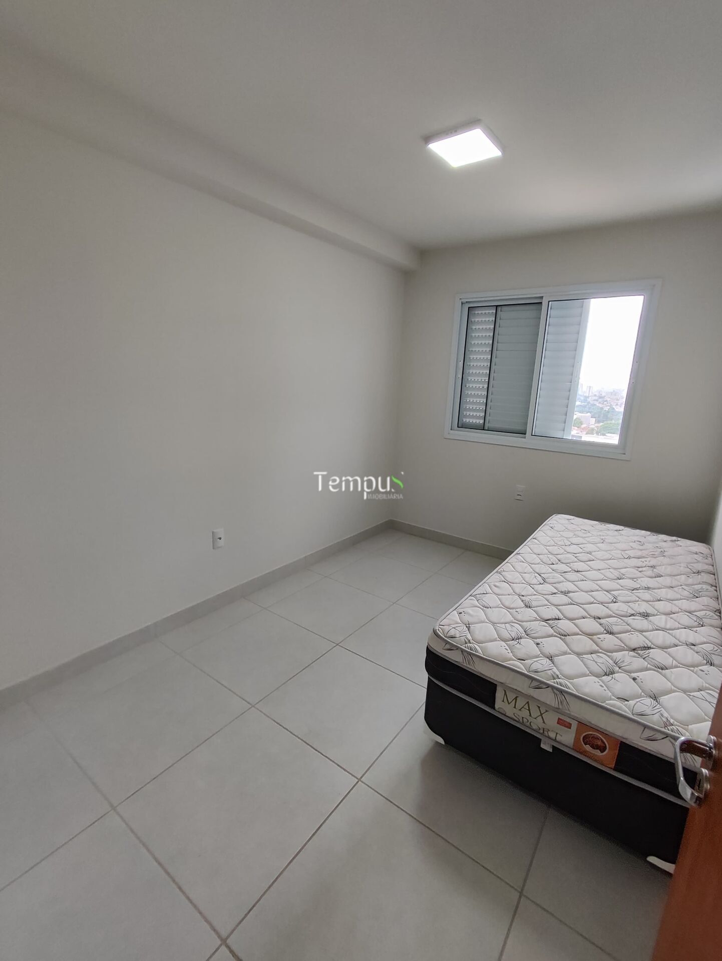 Apartamento para alugar com 2 quartos, 66m² - Foto 10