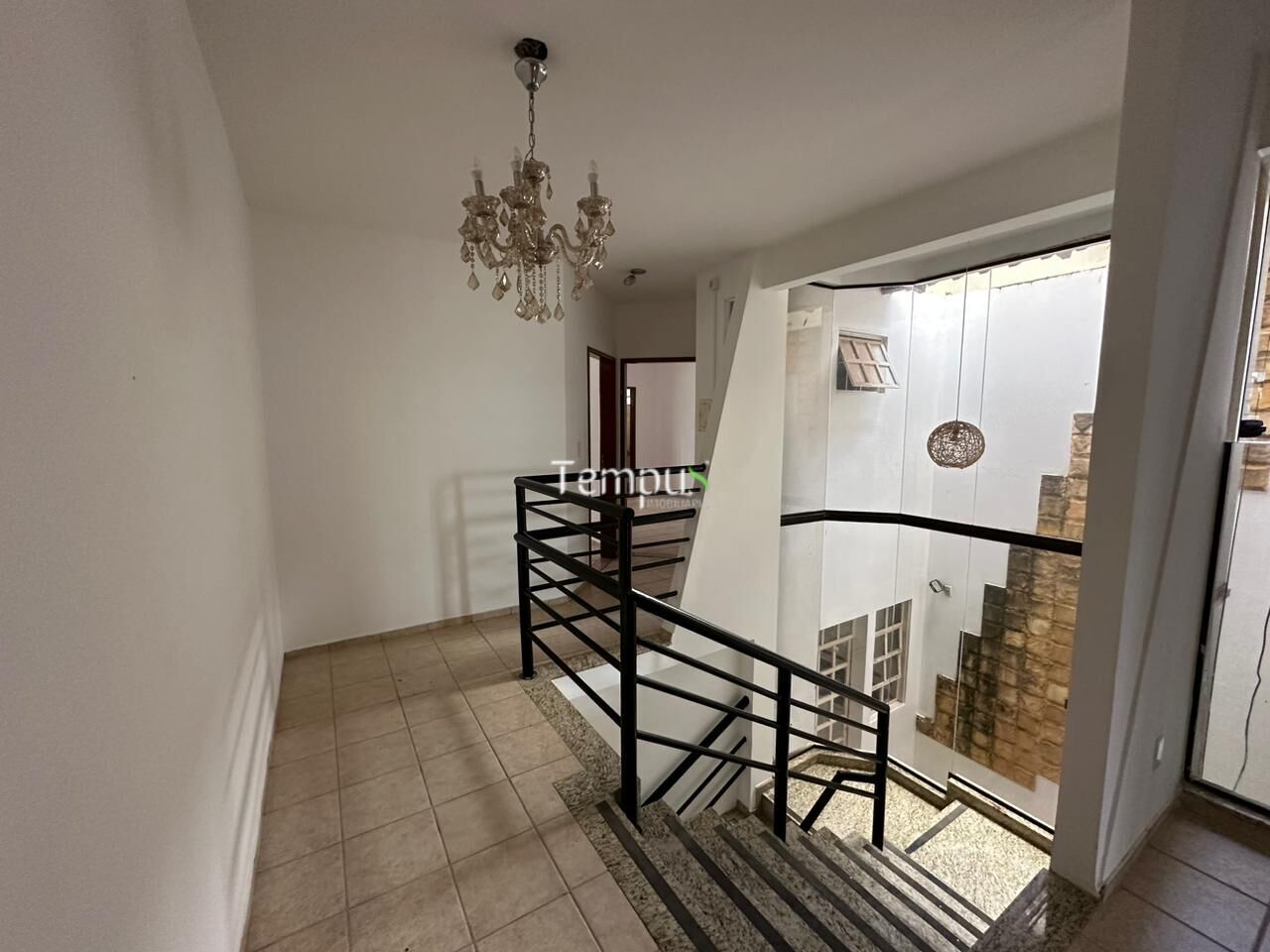 Casa à venda com 3 quartos, 223m² - Foto 6