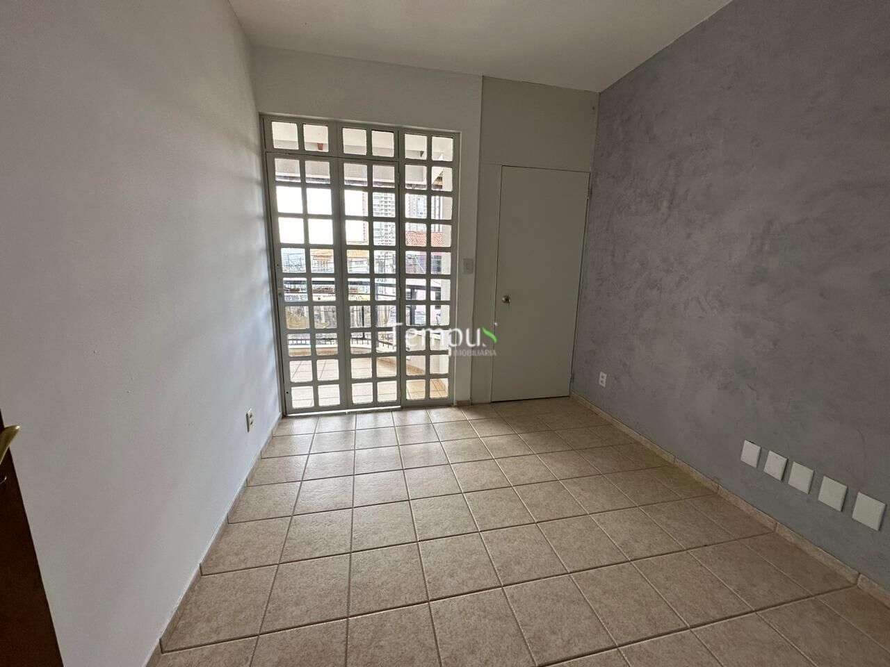 Casa à venda com 3 quartos, 223m² - Foto 8
