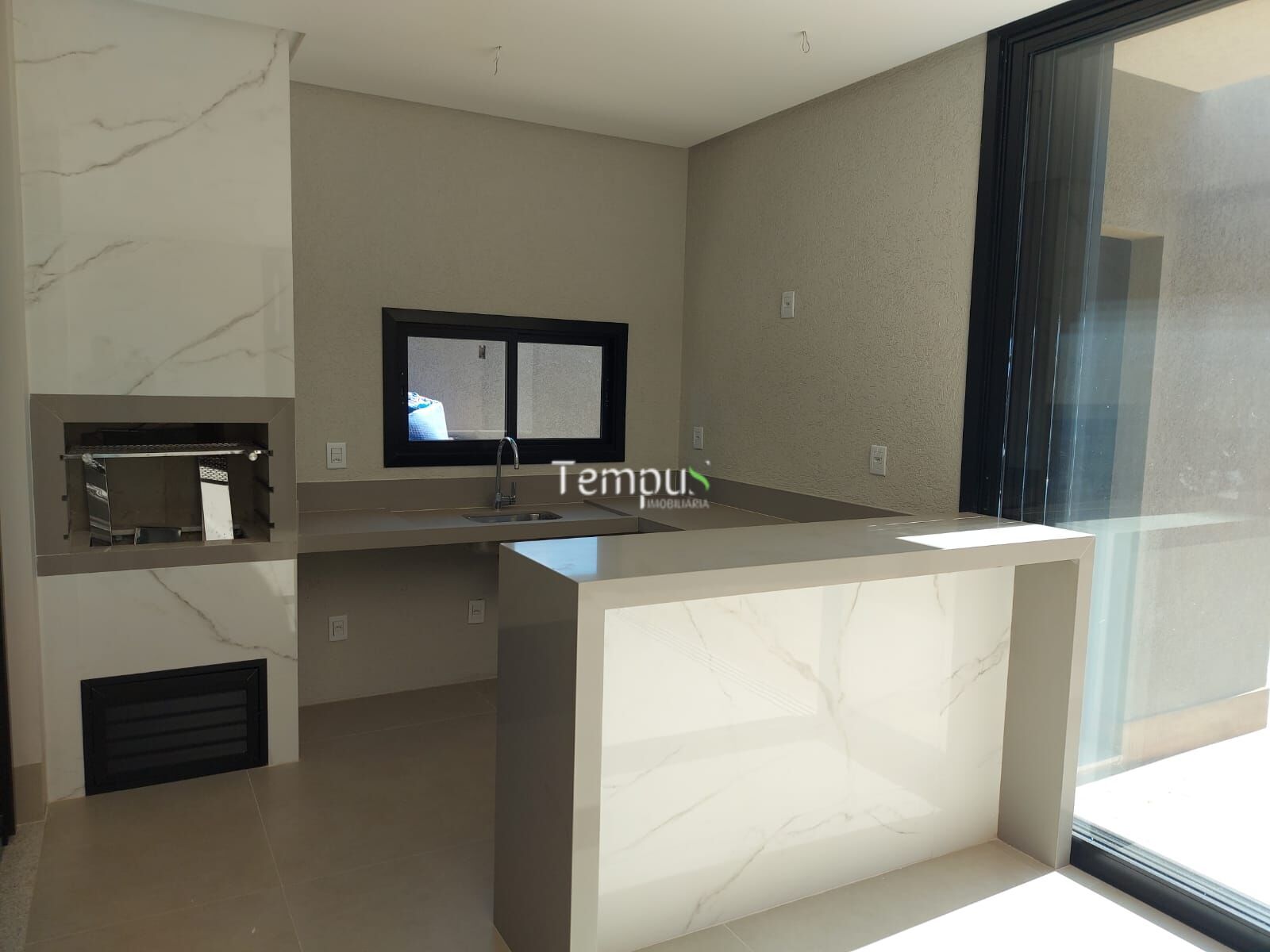 Casa, 4 quartos, 253 m² - Foto 3