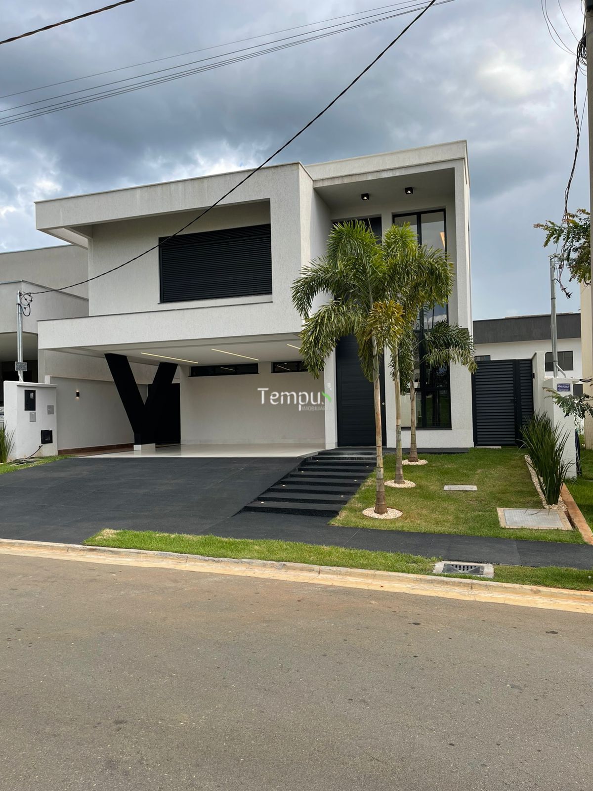 Casa de Condomínio à venda com 3 quartos, 240m² - Foto 3