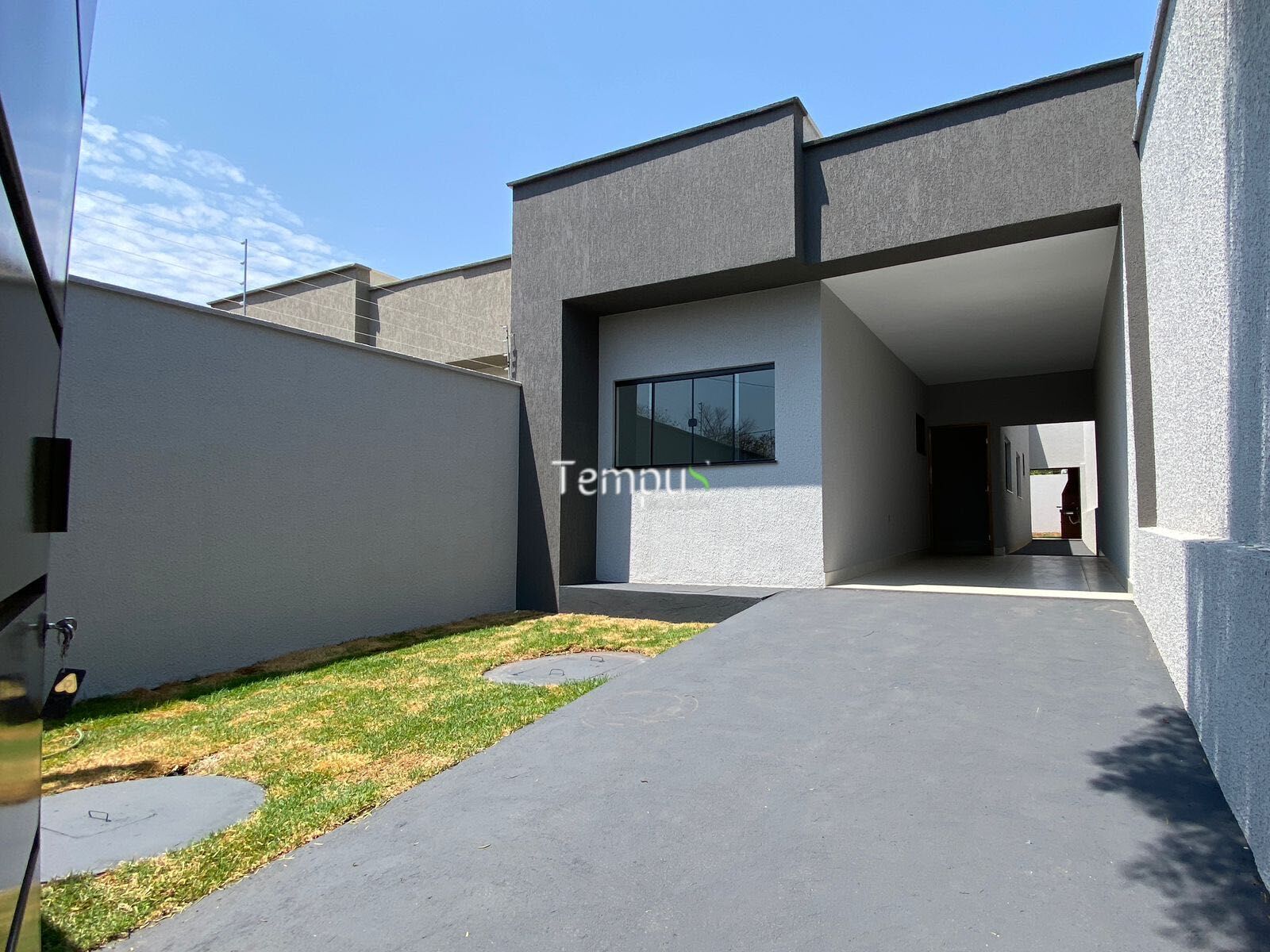 Casa à venda com 2 quartos, 94m² - Foto 1