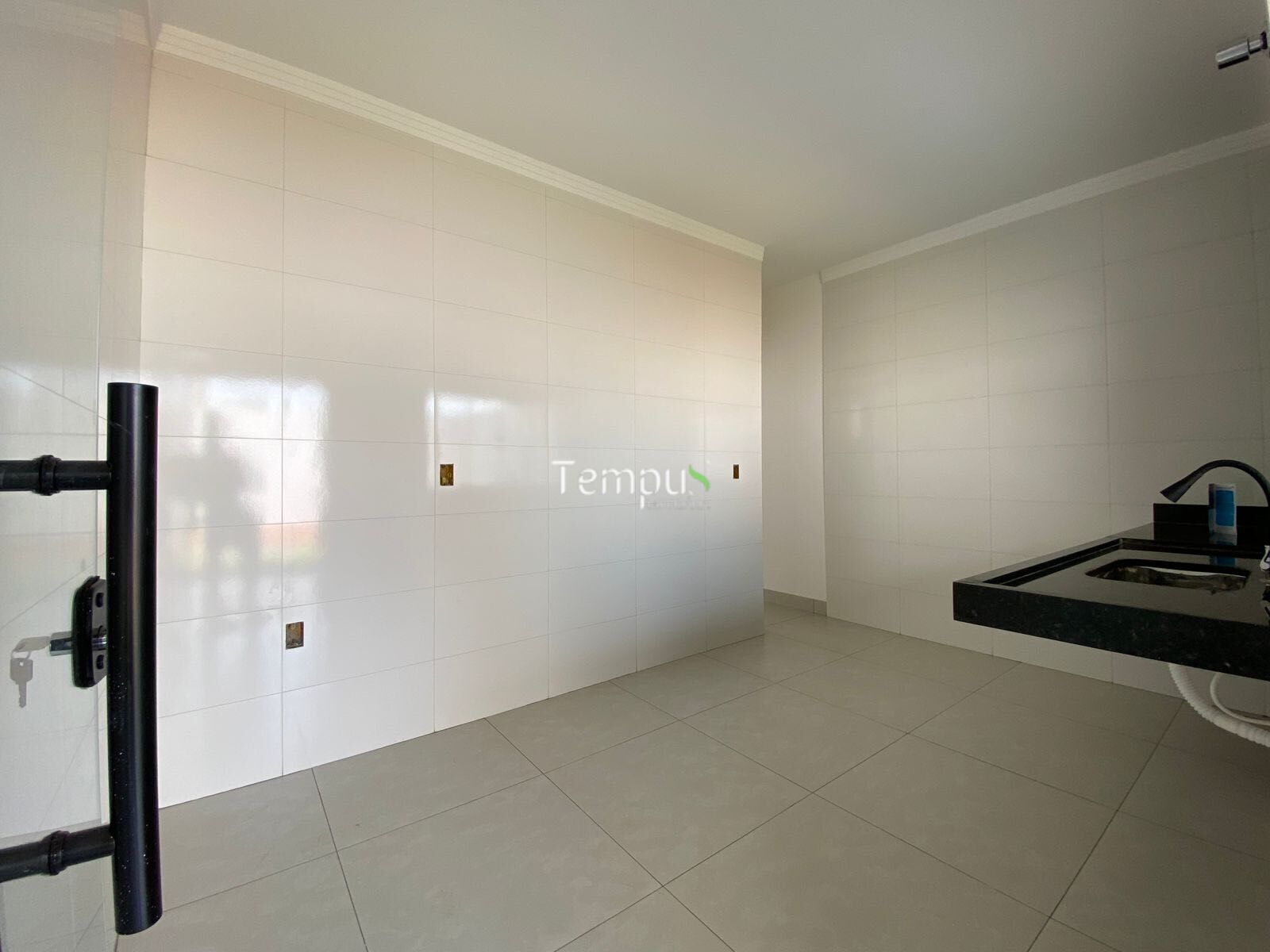 Casa à venda com 2 quartos, 94m² - Foto 8