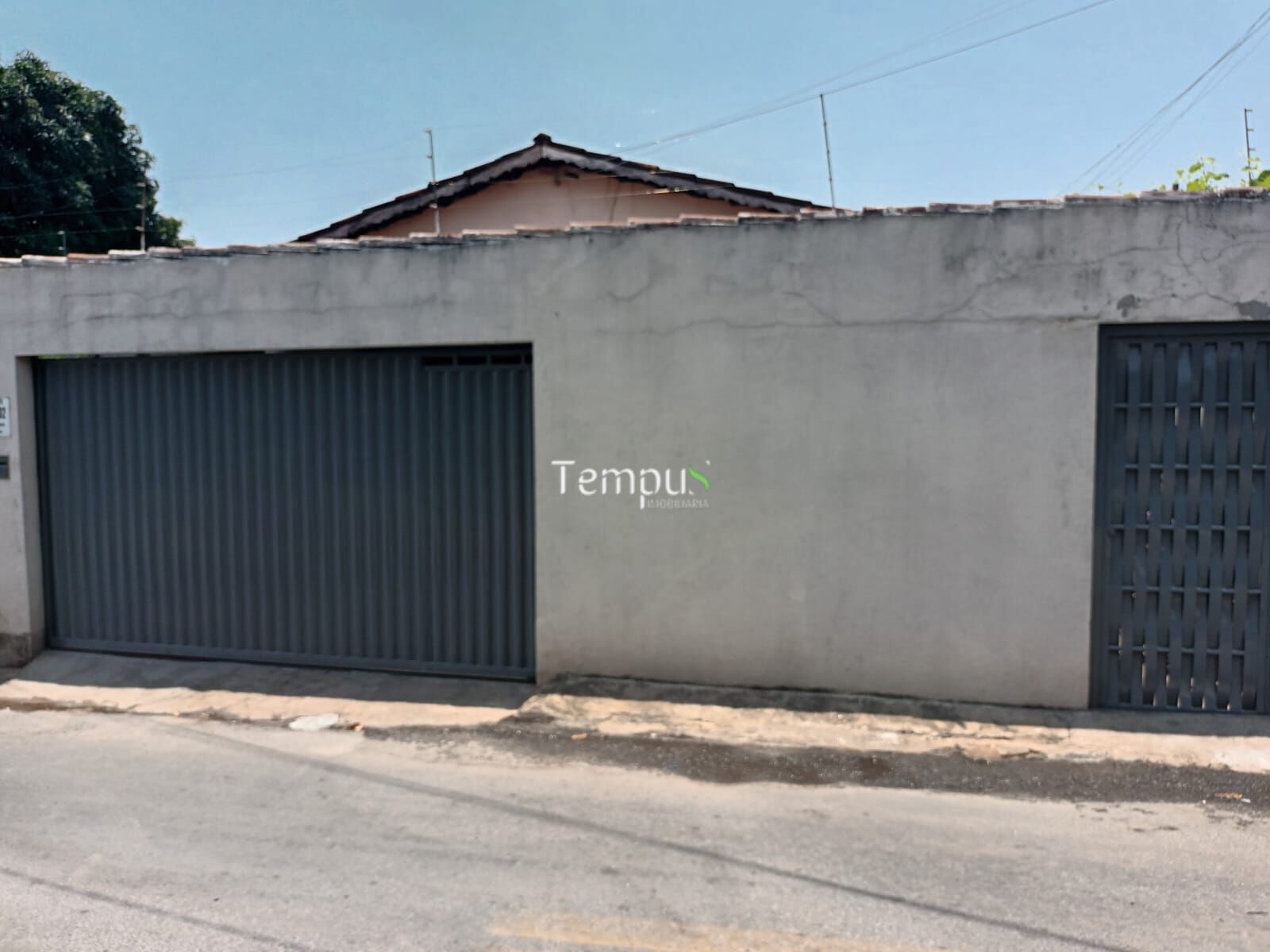 Casa para alugar com 4 quartos, 251m² - Foto 2