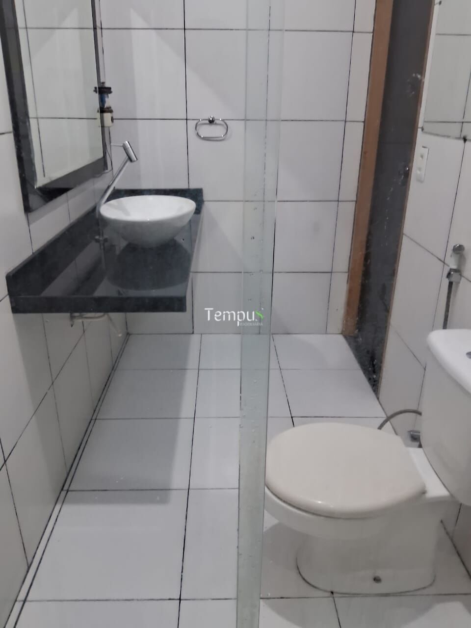 Casa para alugar com 4 quartos, 251m² - Foto 9