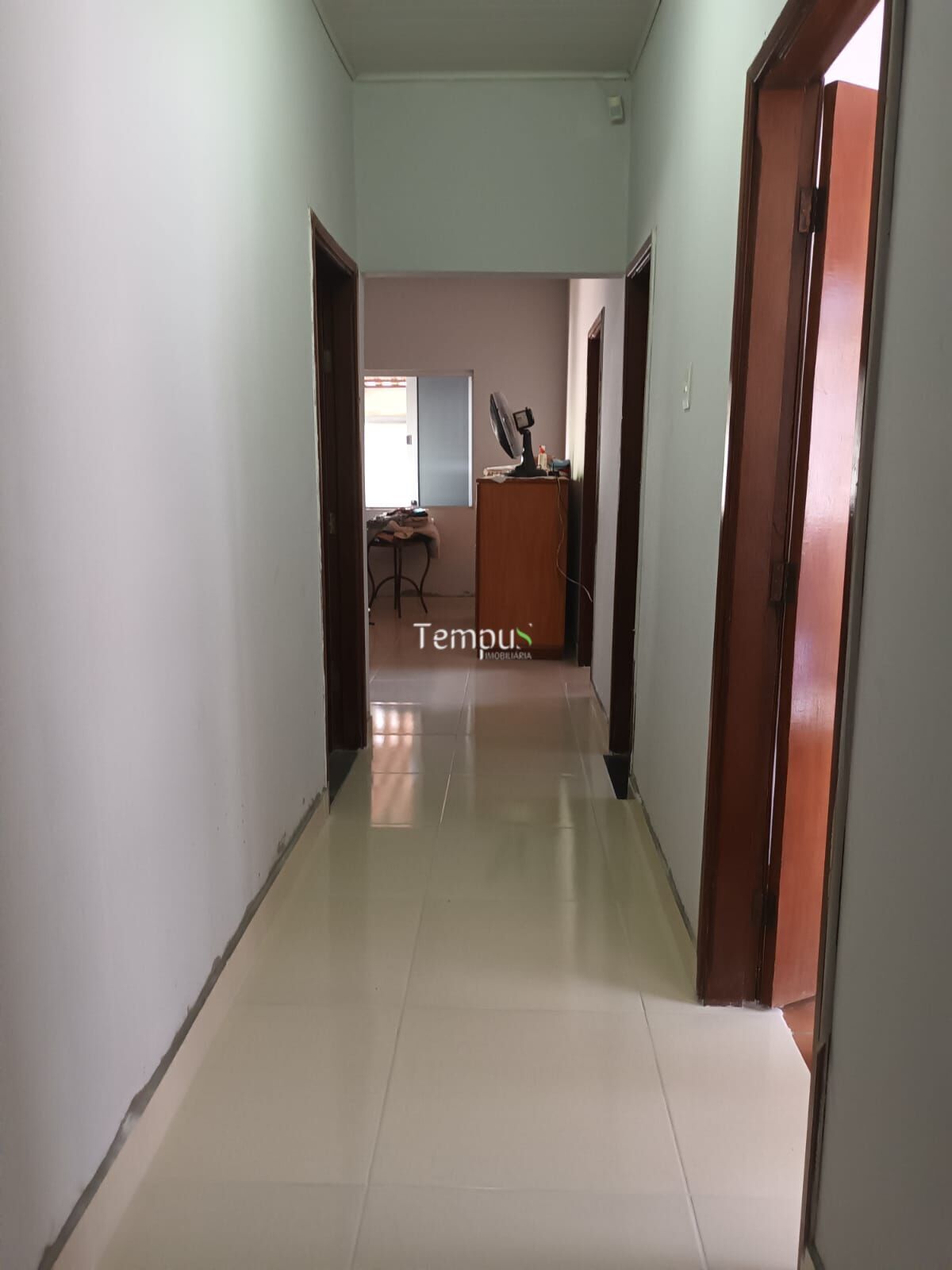 Casa para alugar com 4 quartos, 251m² - Foto 10