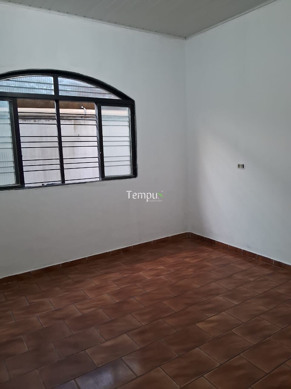 Casa para alugar com 4 quartos, 251m² - Foto 5
