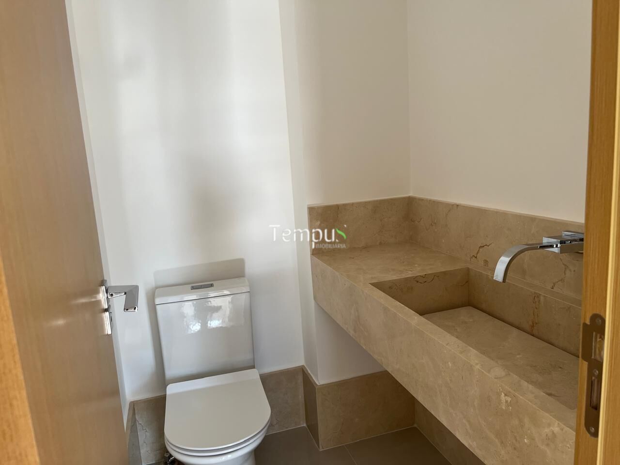 Apartamento à venda com 3 quartos, 226m² - Foto 11