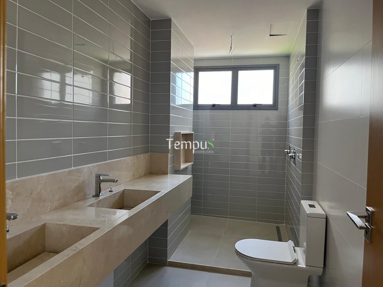 Apartamento à venda com 3 quartos, 226m² - Foto 14