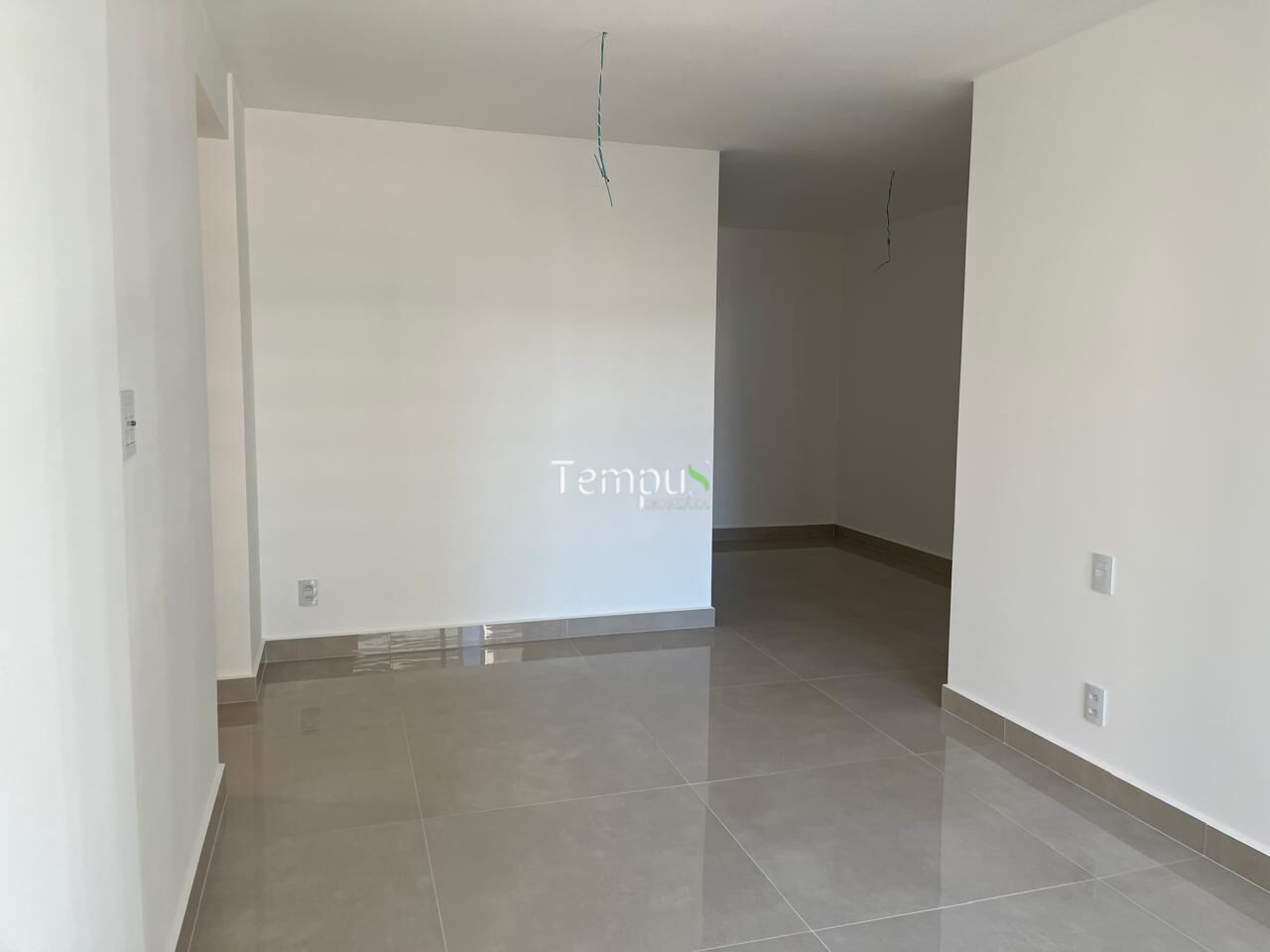 Apartamento à venda com 3 quartos, 226m² - Foto 9