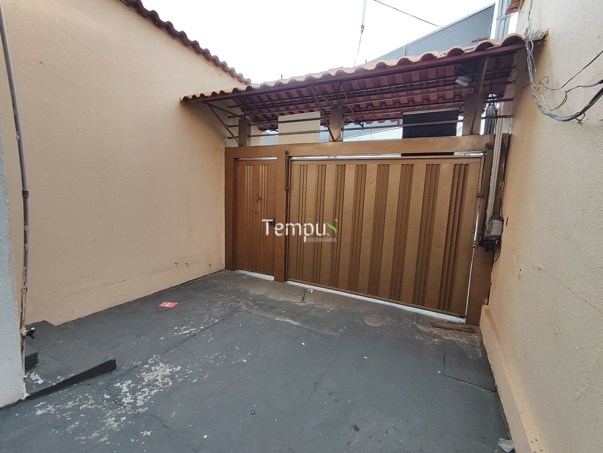 Casa para alugar com 4 quartos, 387m² - Foto 2