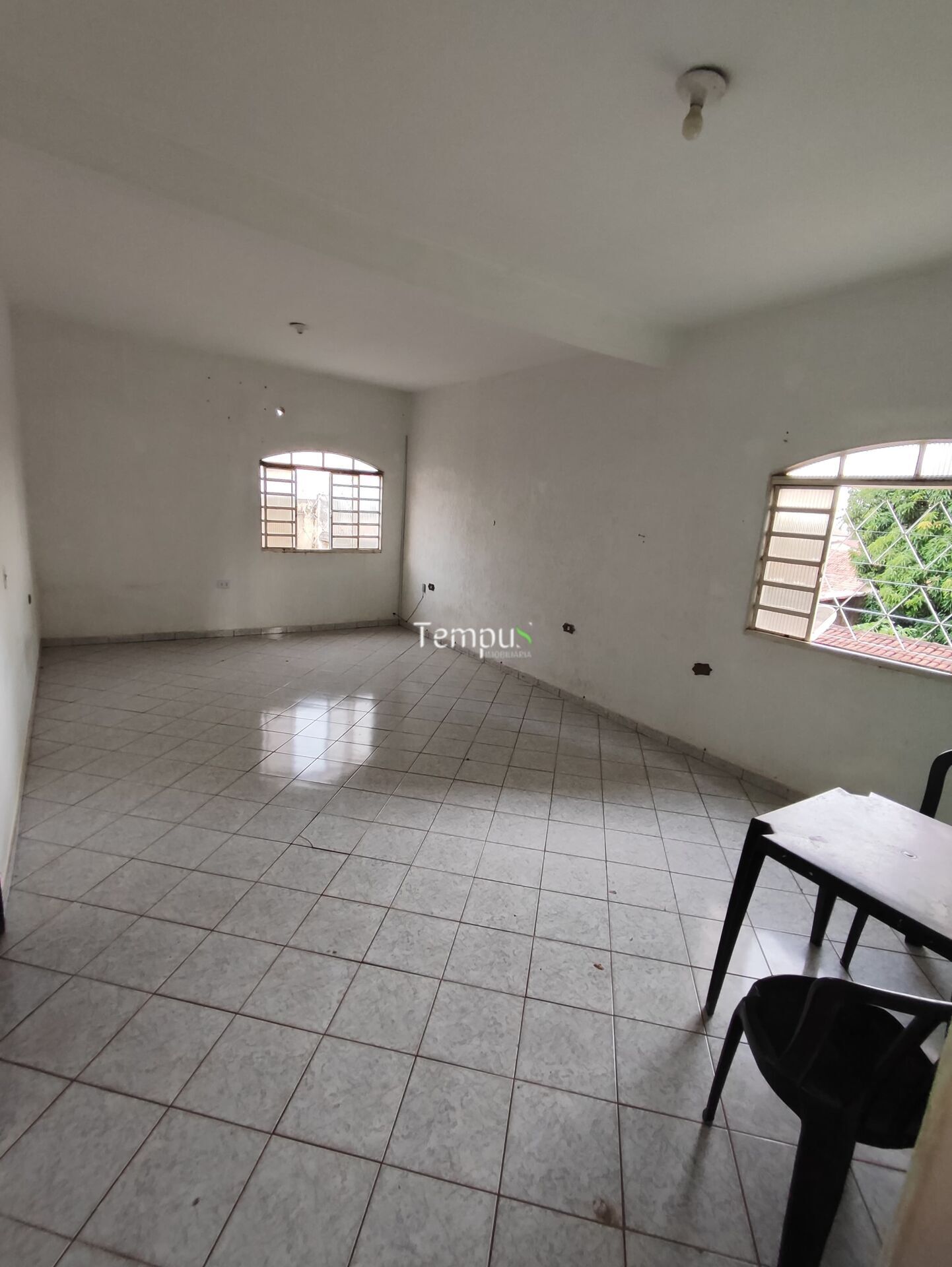 Casa para alugar com 4 quartos, 387m² - Foto 17