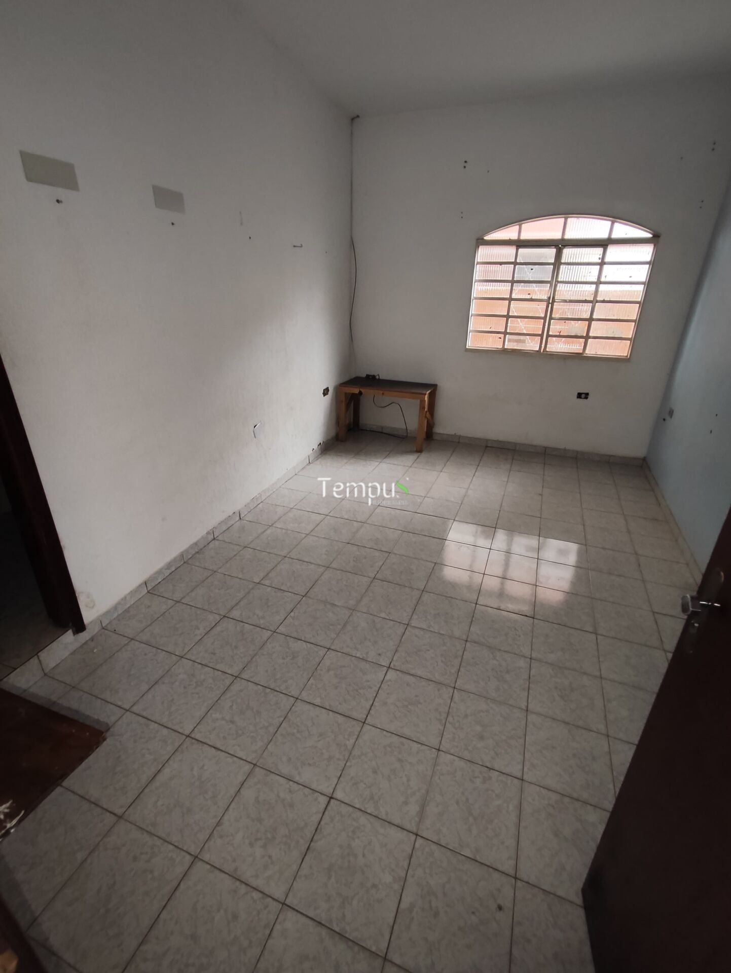 Casa para alugar com 4 quartos, 387m² - Foto 14