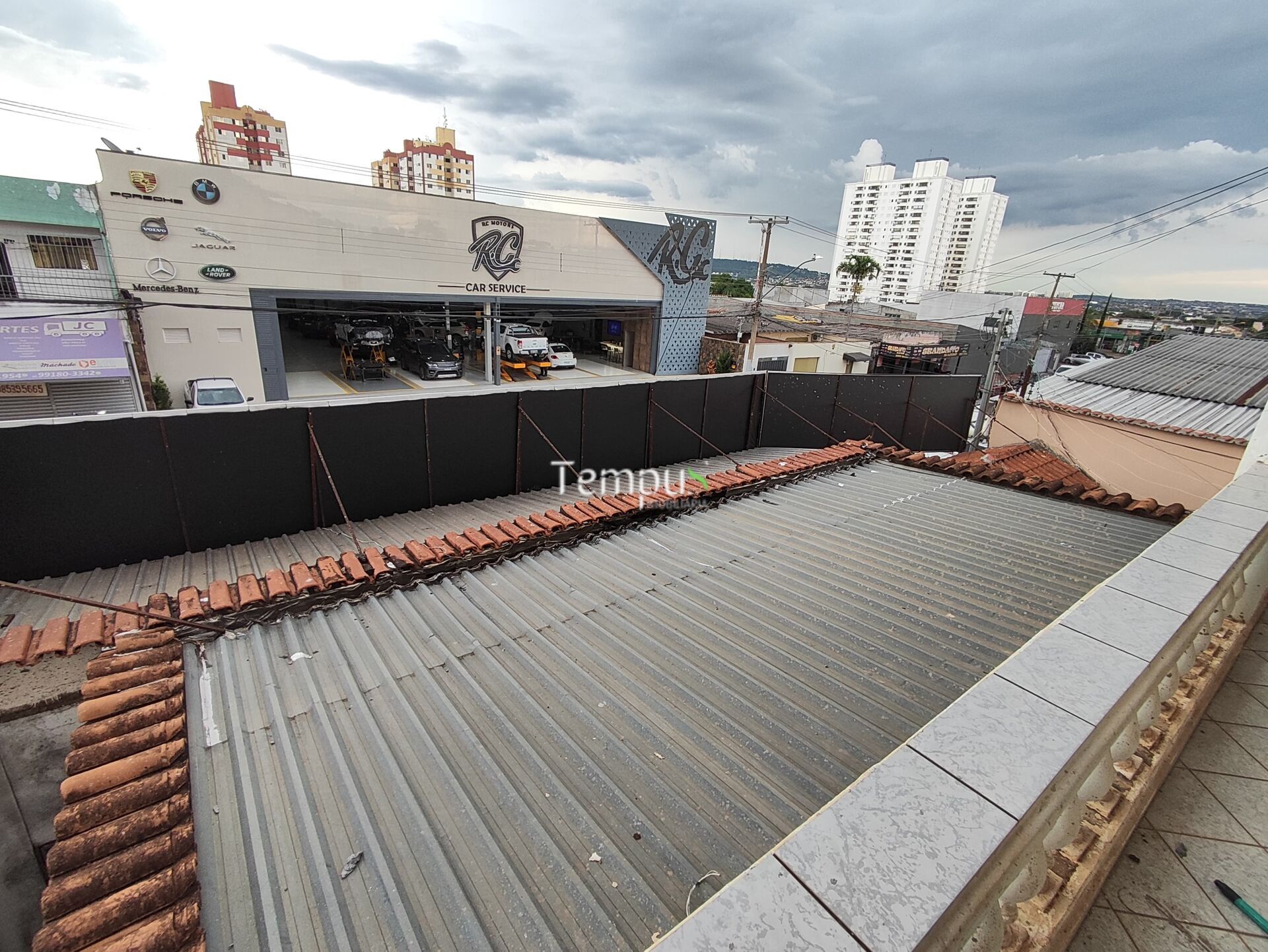 Casa para alugar com 4 quartos, 387m² - Foto 28